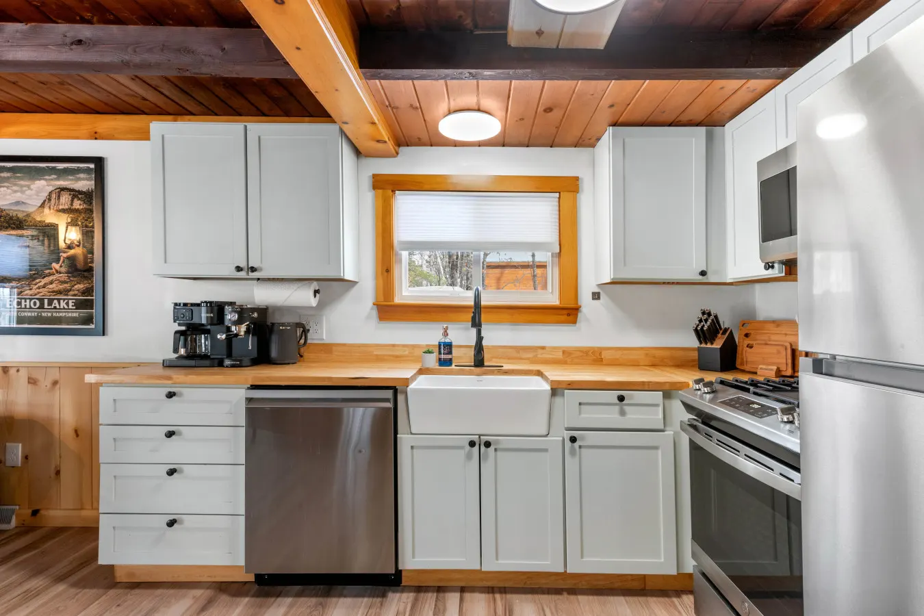 Hot Tub,King Bed,Dogs w/Pequawket Beach Access! 20