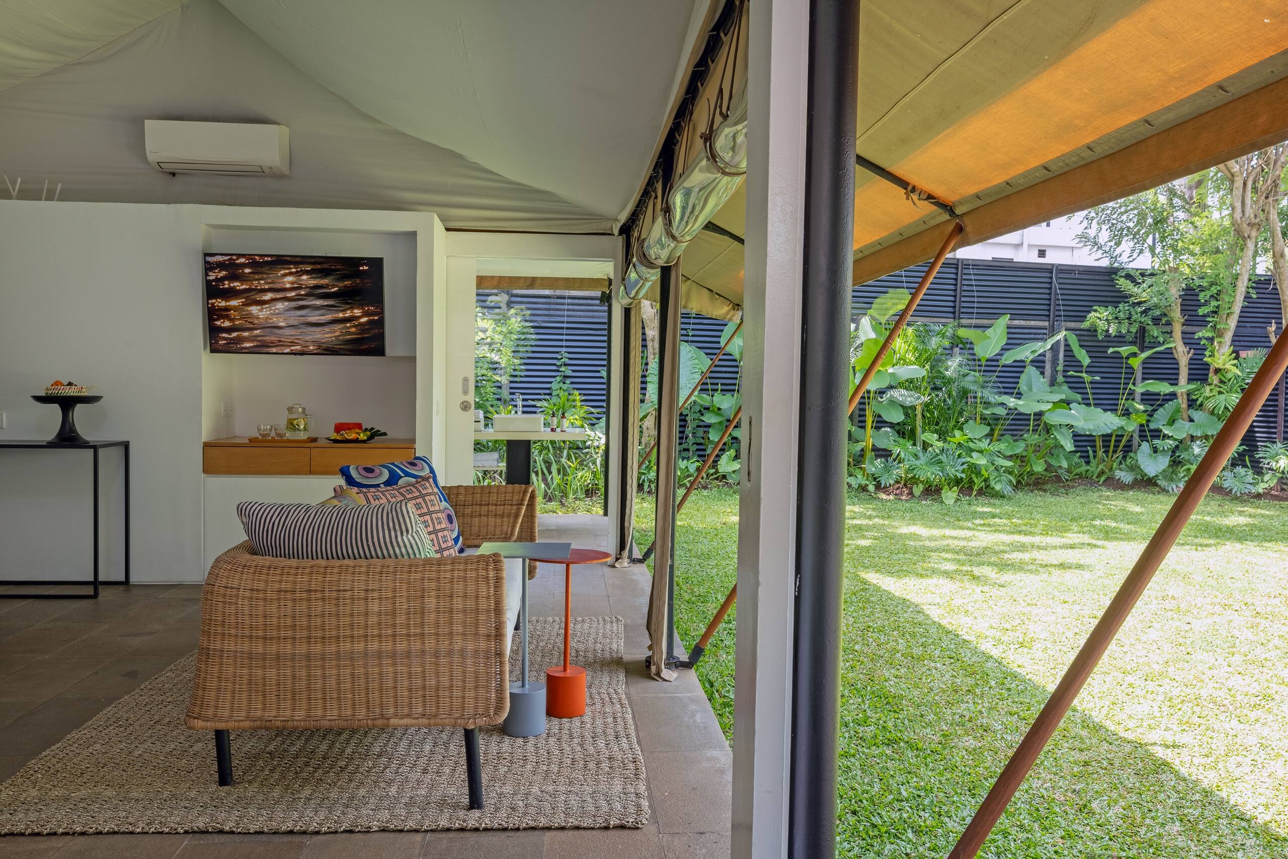 Spacious 1-BR Luxury Tented — photo 5