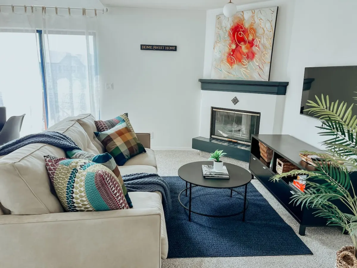 Quaint One Bed Condo near DTC 1