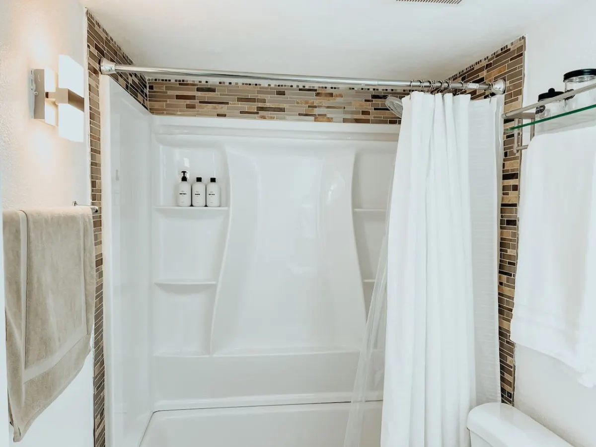 Quaint One Bed Condo near DTC 10