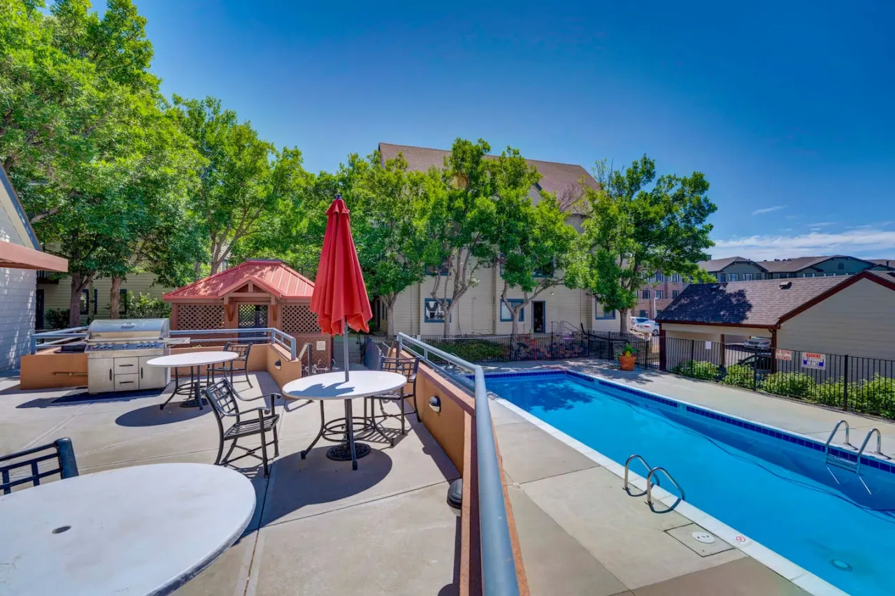 Quaint One Bed Condo near DTC 15