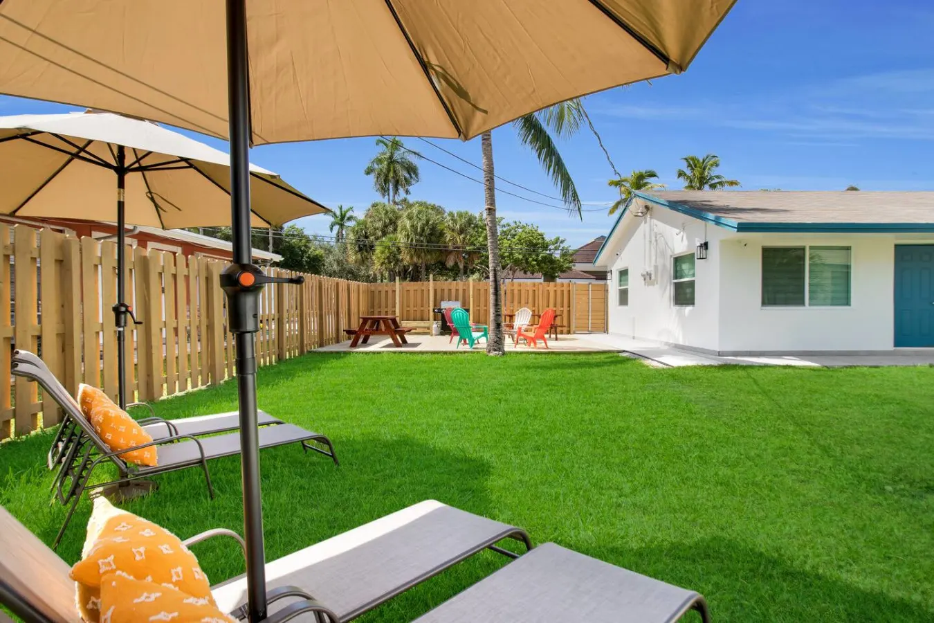 LoKal Rentals 4A - House near downtown/beach 14