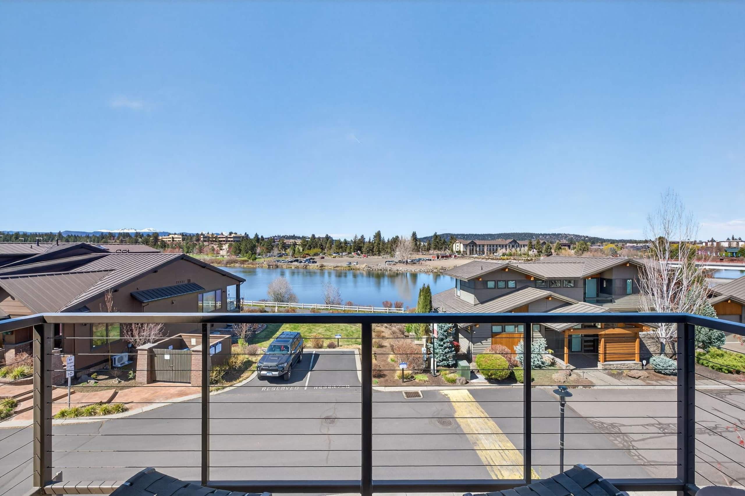 A Stone's Throw | Crestline View 10