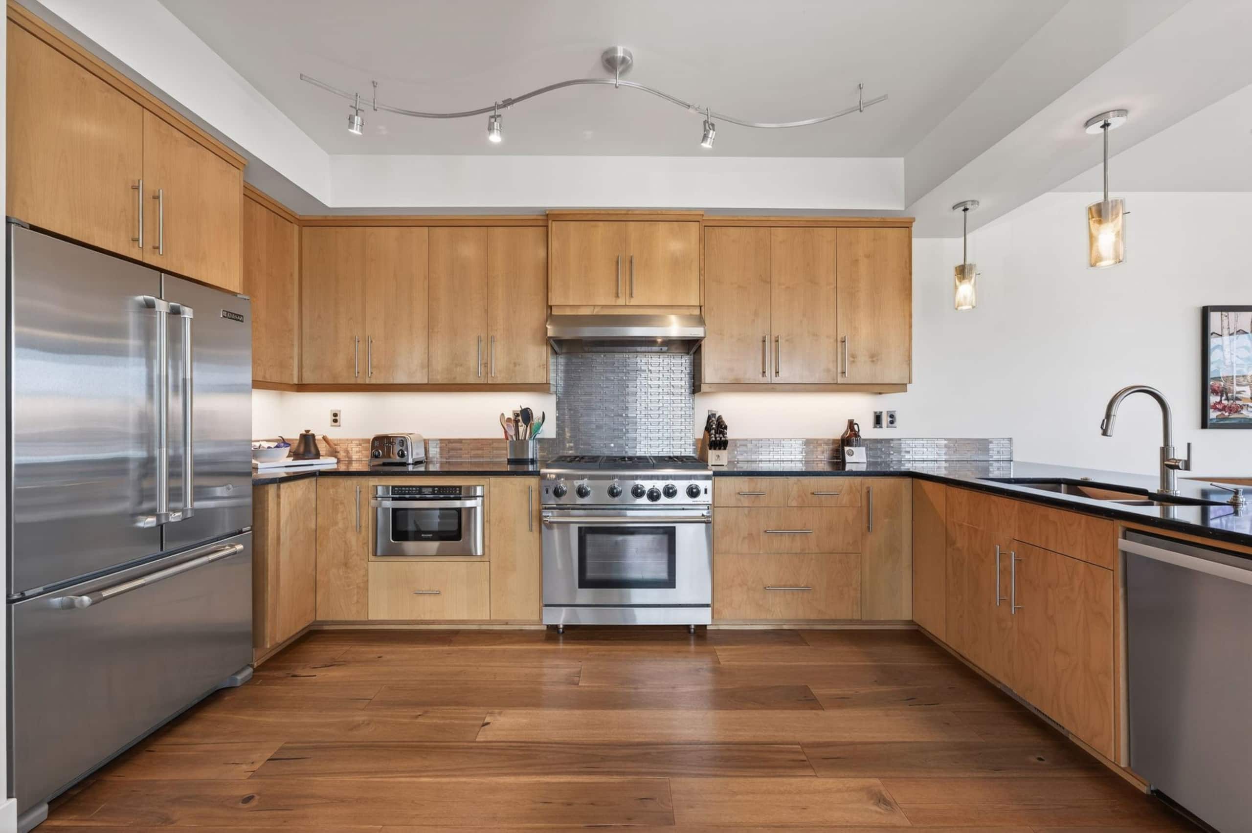 A Stone's Throw | Crestline View 18