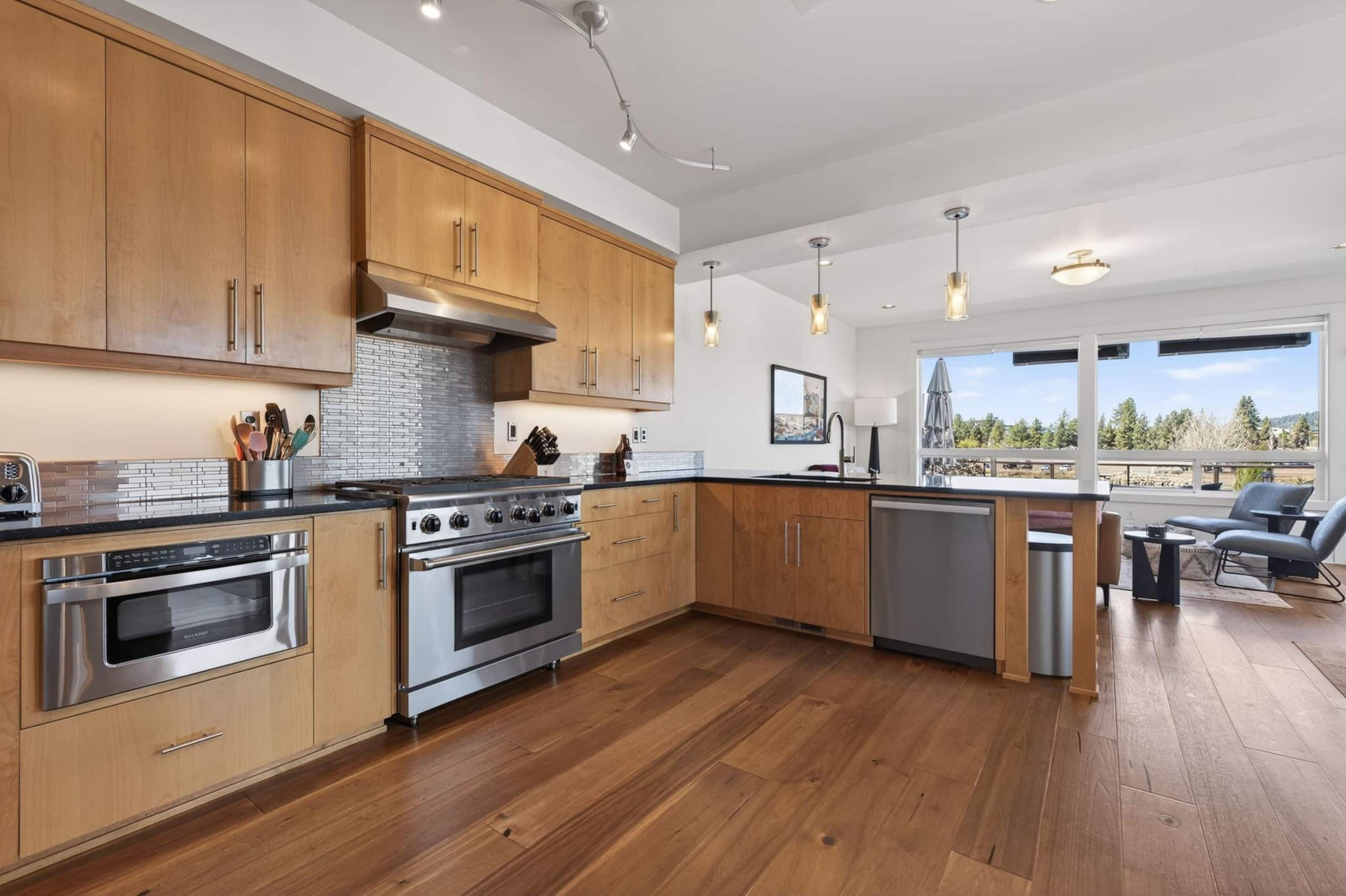 A Stone's Throw | Crestline View 17