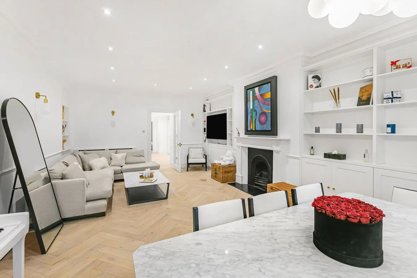 Knightsbridge 3-Bed | Next To Harrods with Patio — photo 4