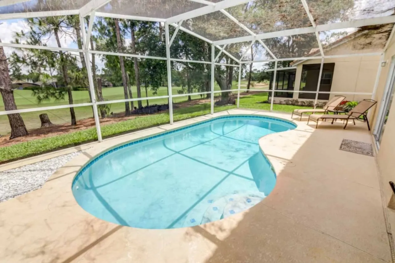 Charming 3-Bedroom Villa with Pool in Southern Dunes Golf & Country Club 17