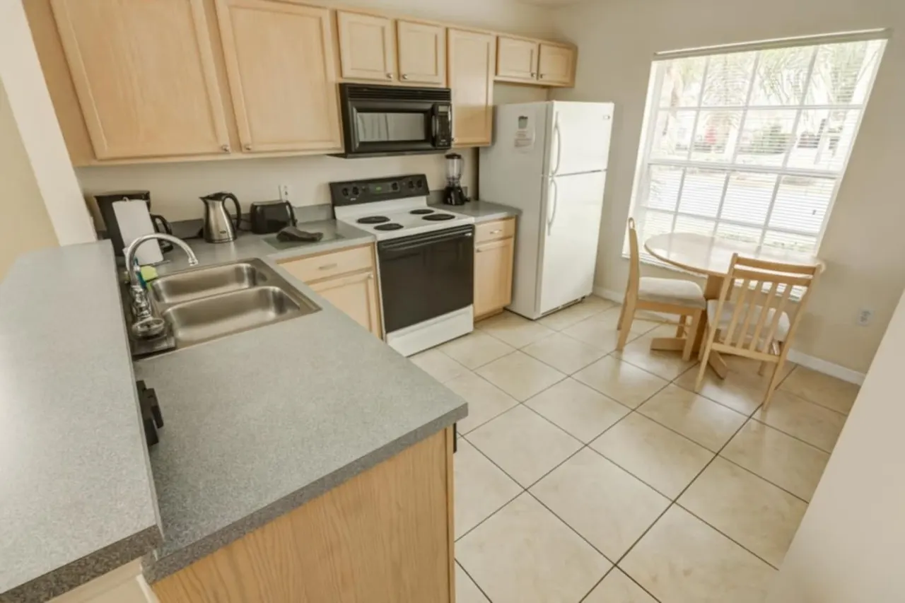 Charming 3-Bedroom Villa with Pool in Southern Dunes Golf & Country Club 4
