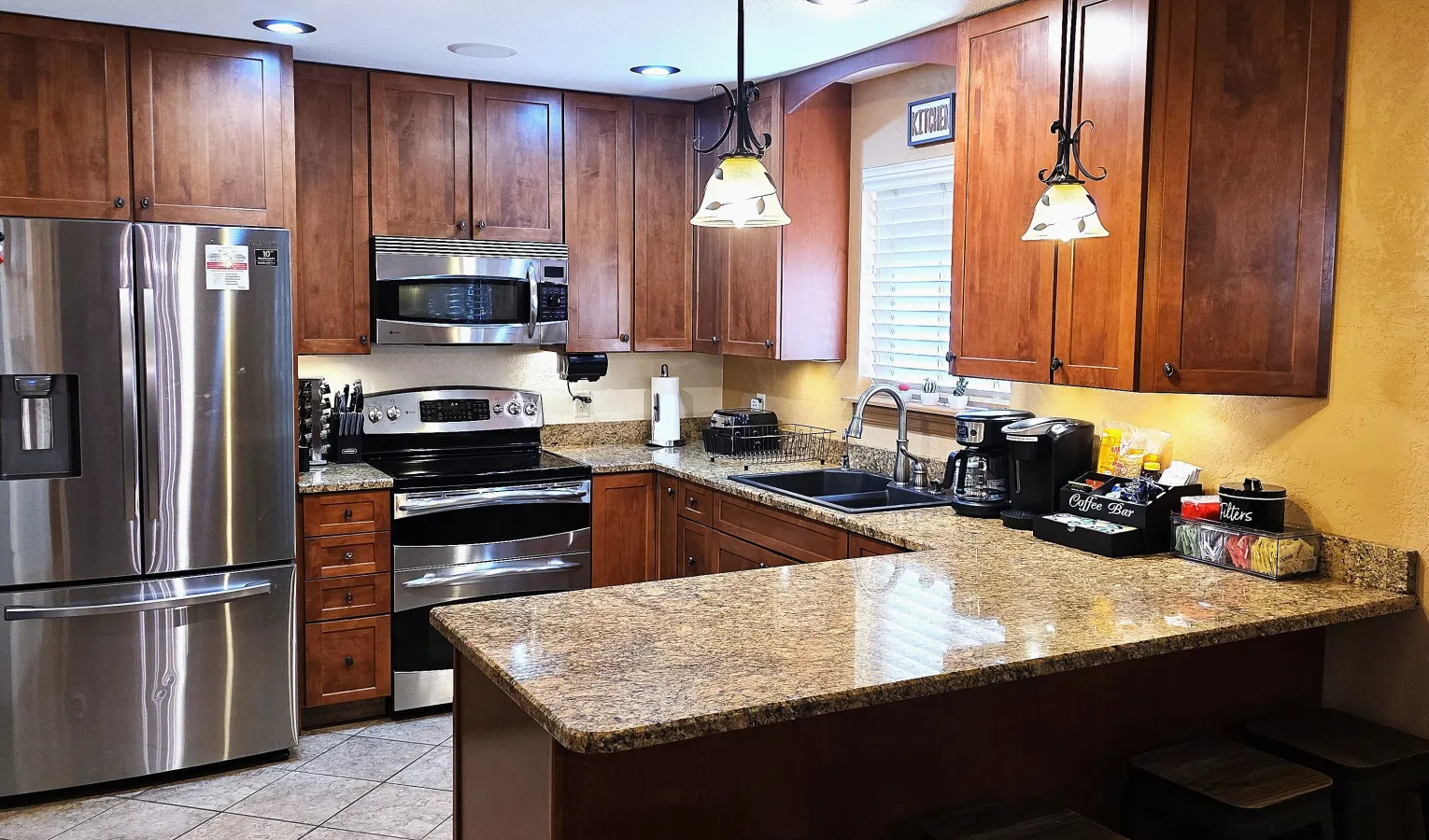 Hot Tub, Pool Table, Swing Sets, Theater, Kayaks 9