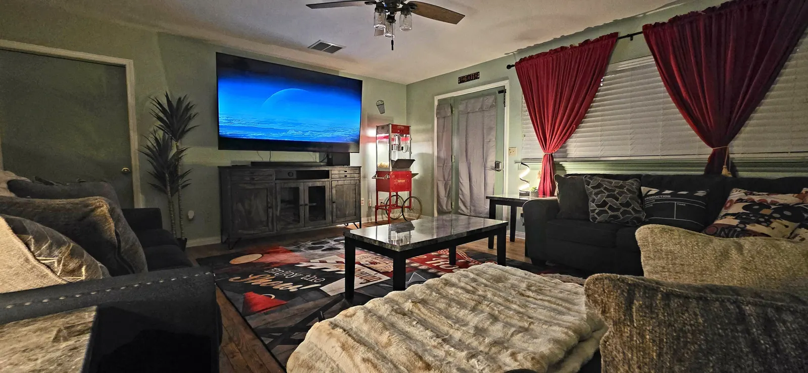 Hot Tub, Pool Table, Swing Sets, Theater, Kayaks 3