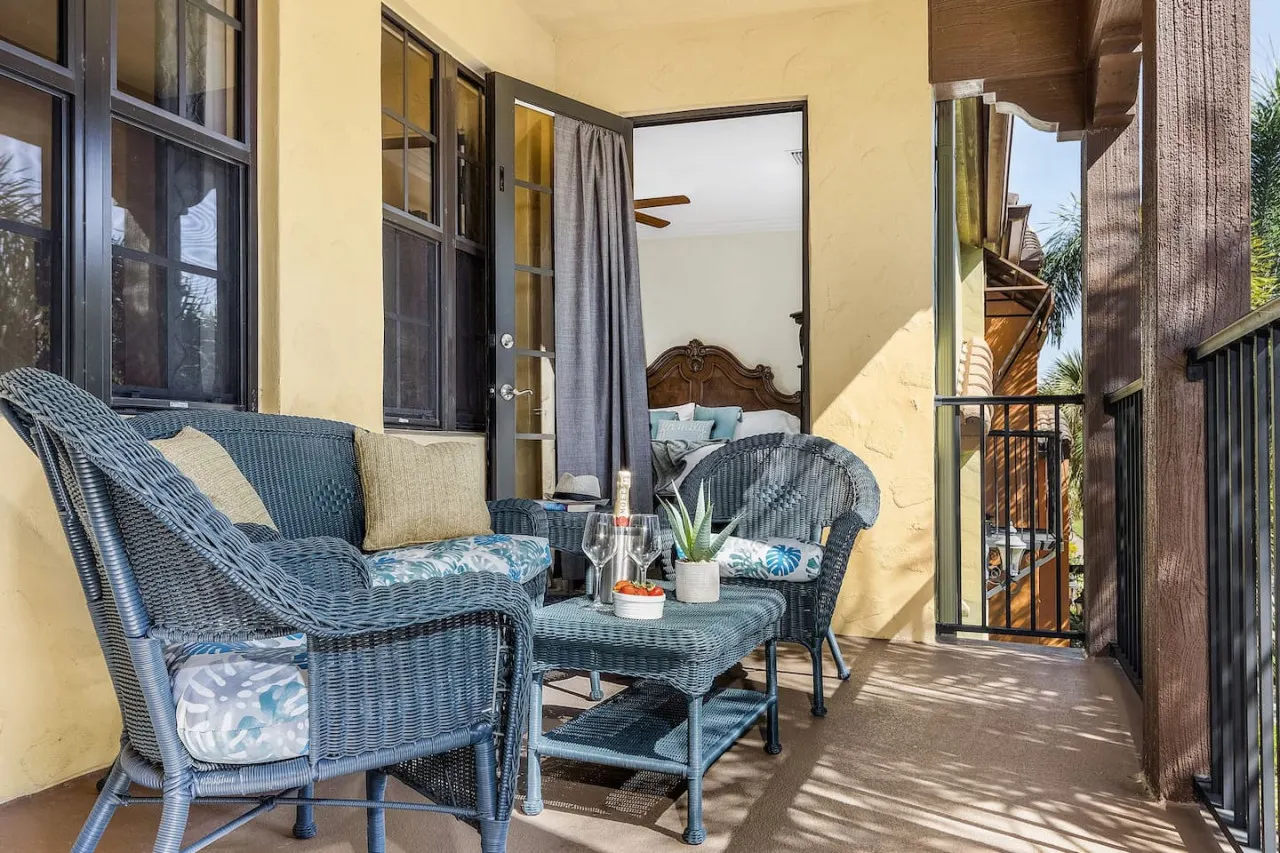 Peacock Villa * in luxury resort-style Paseo