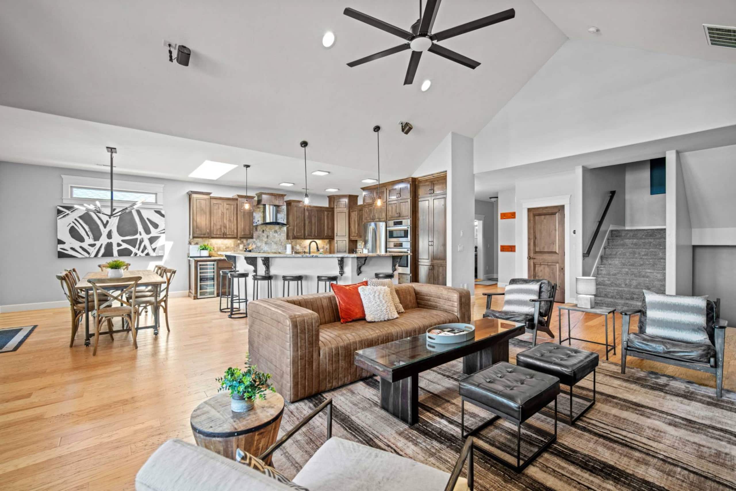 Ultimate River House-20 mins to Bachelor. Old 18
