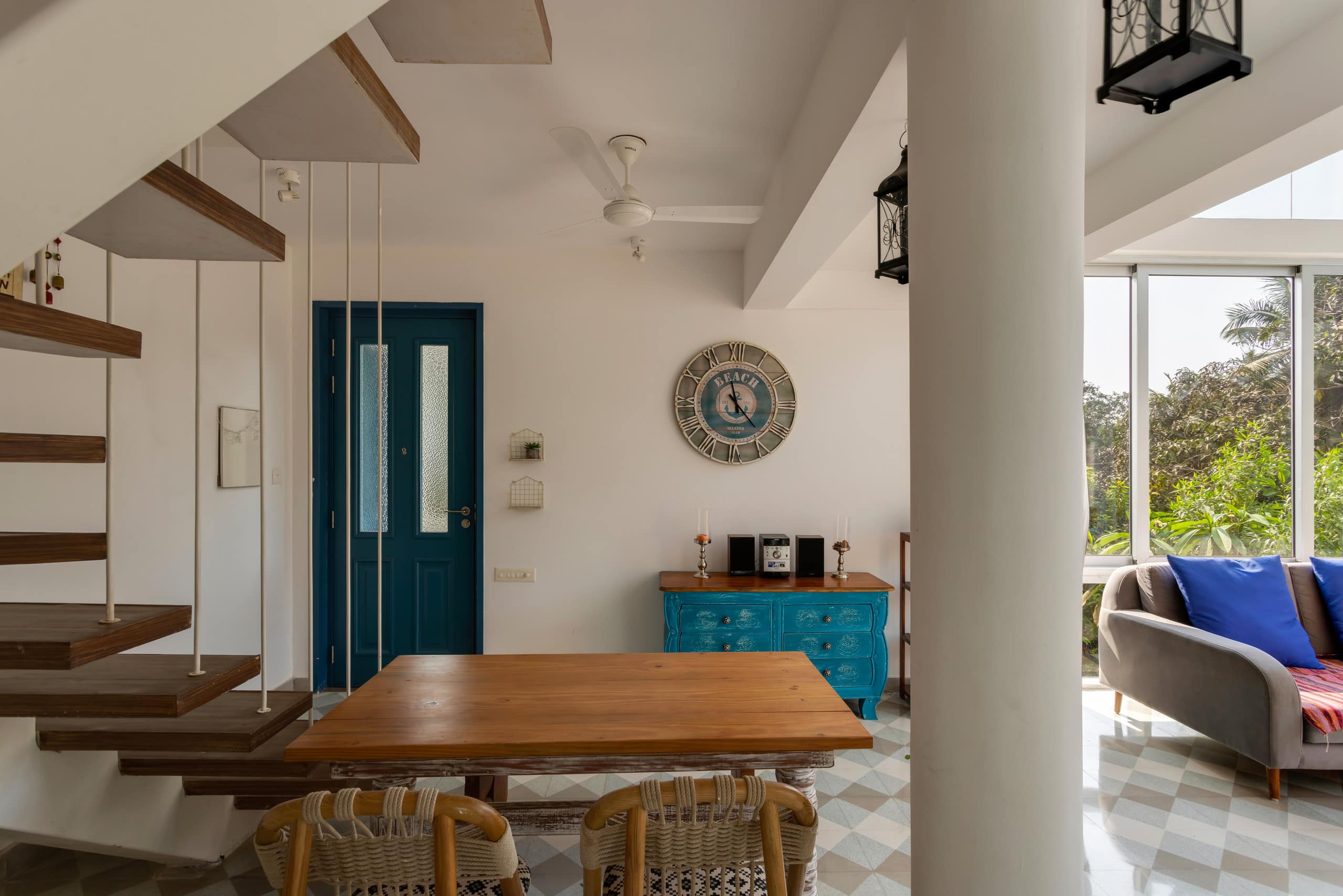 Spacious Duplex Glass House with Pool in Siolim 15