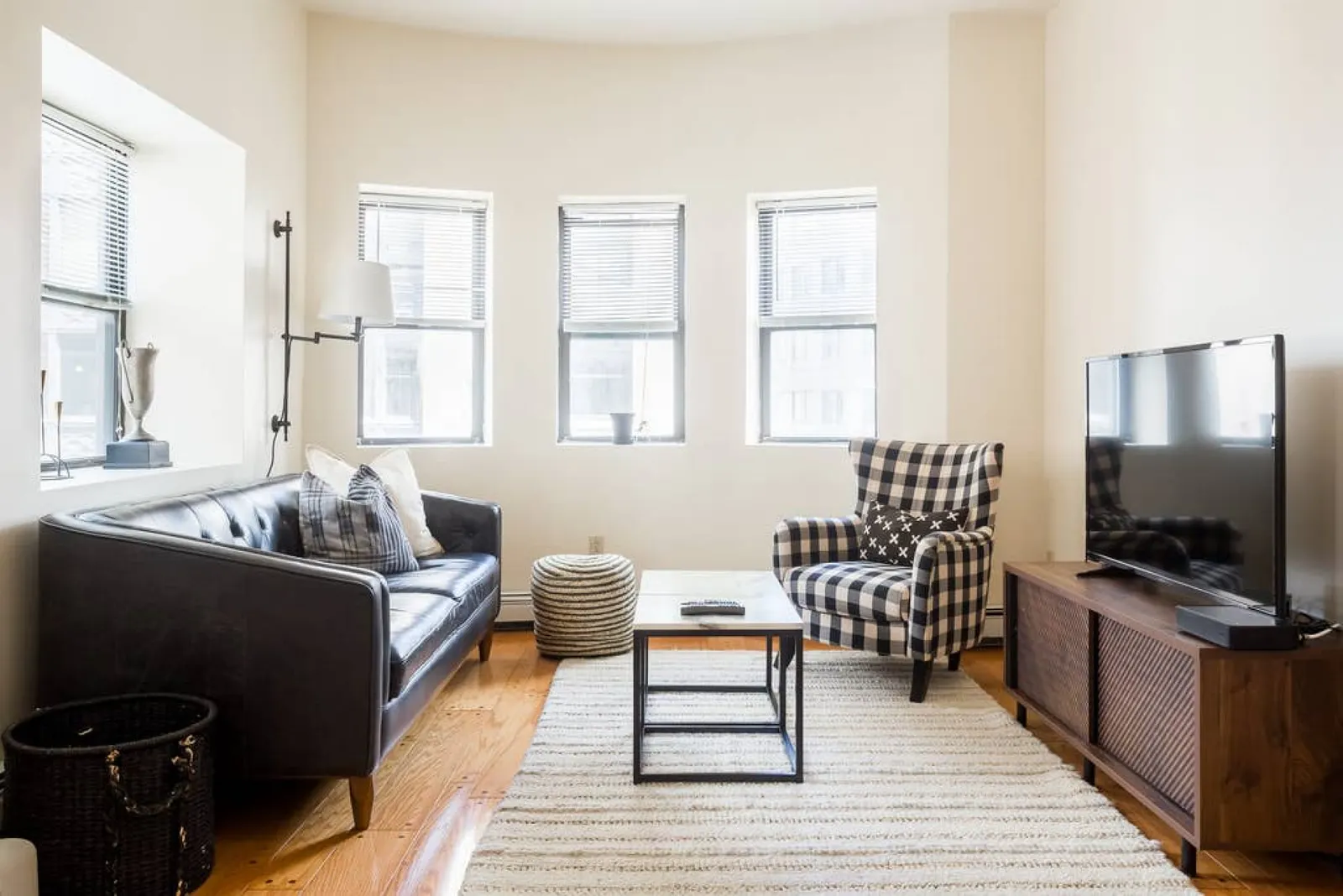Fully Furnished 2br/2ba Loft in Downtown Boston 2
