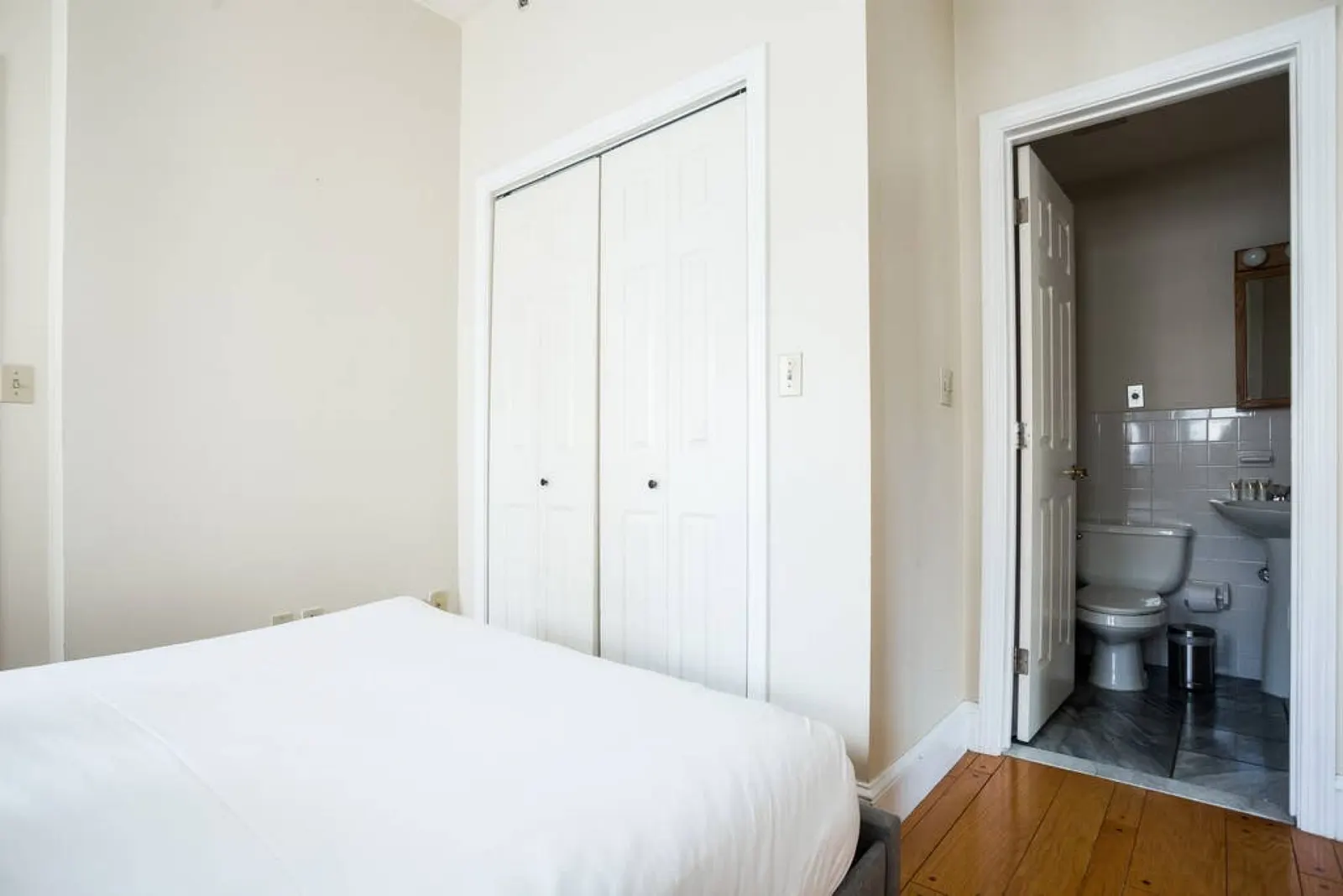 Fully Furnished 2br/2ba Loft in Downtown Boston 8