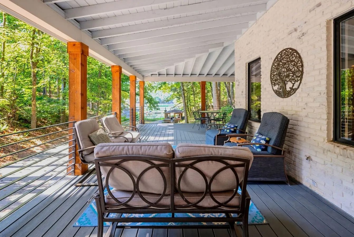Lakefront Family Escape Dock, Fire Pit & More 14