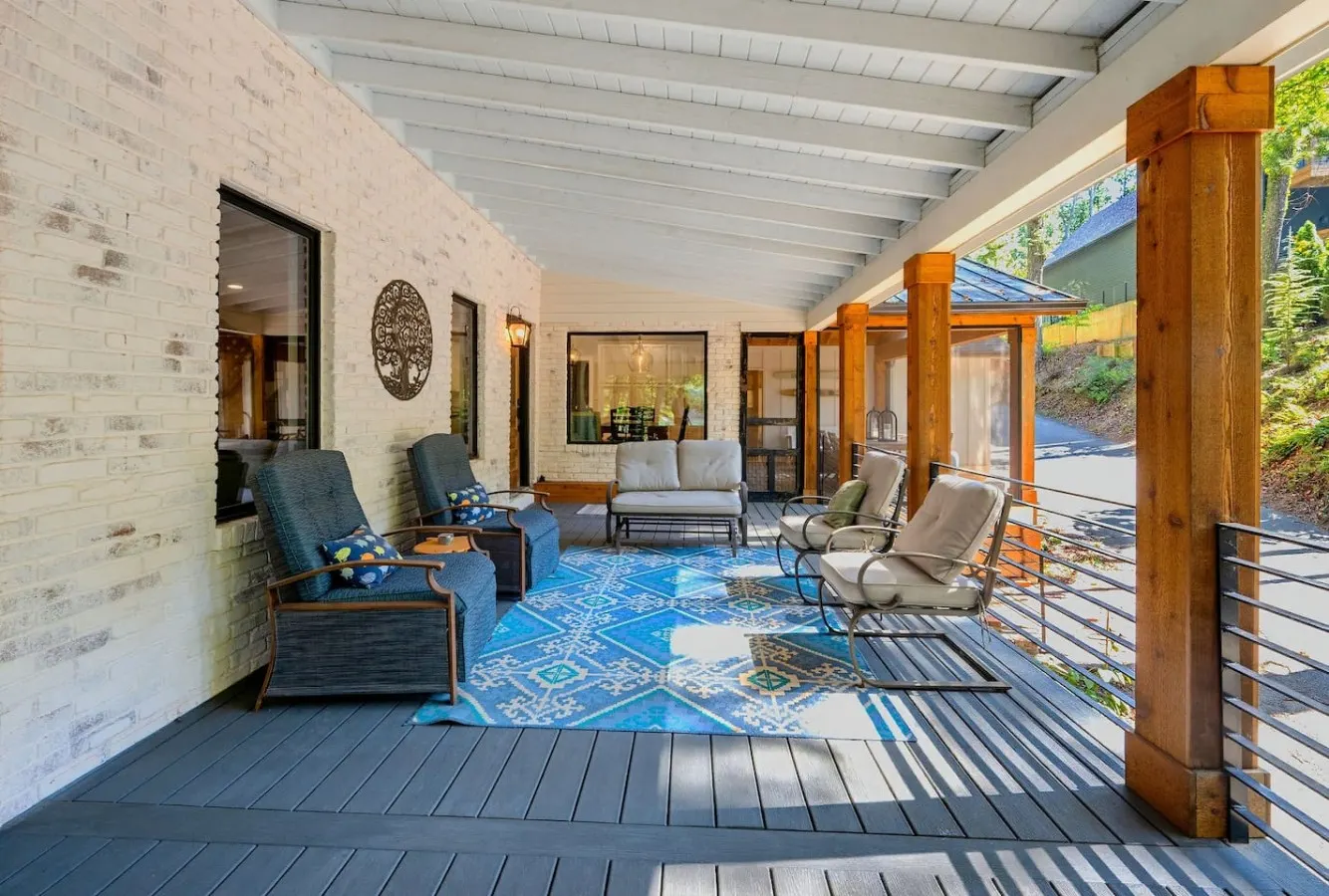 Lakefront Family Escape Dock, Fire Pit & More 15
