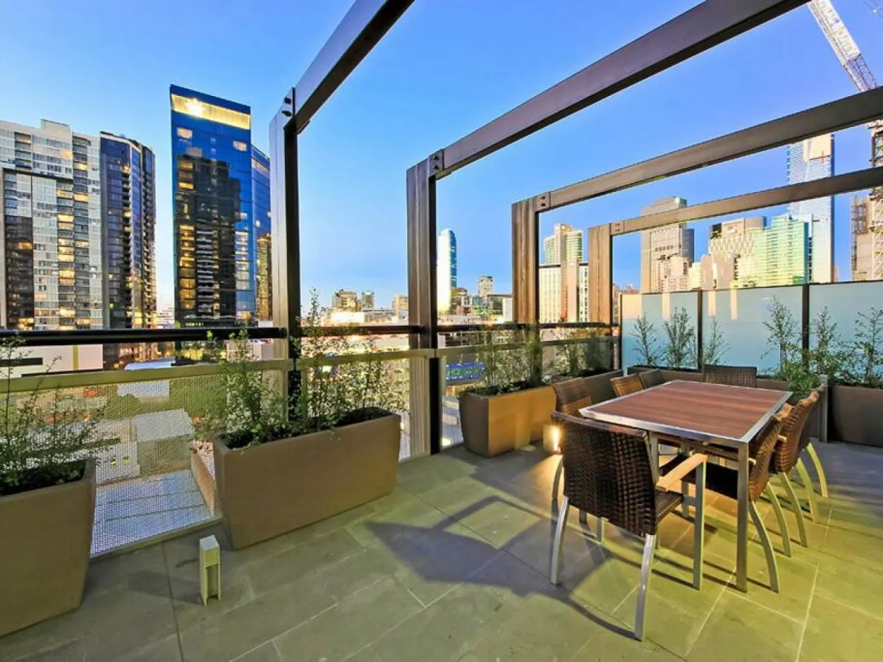 Lilly: 2 Bed, 2 Bath Apartment 17