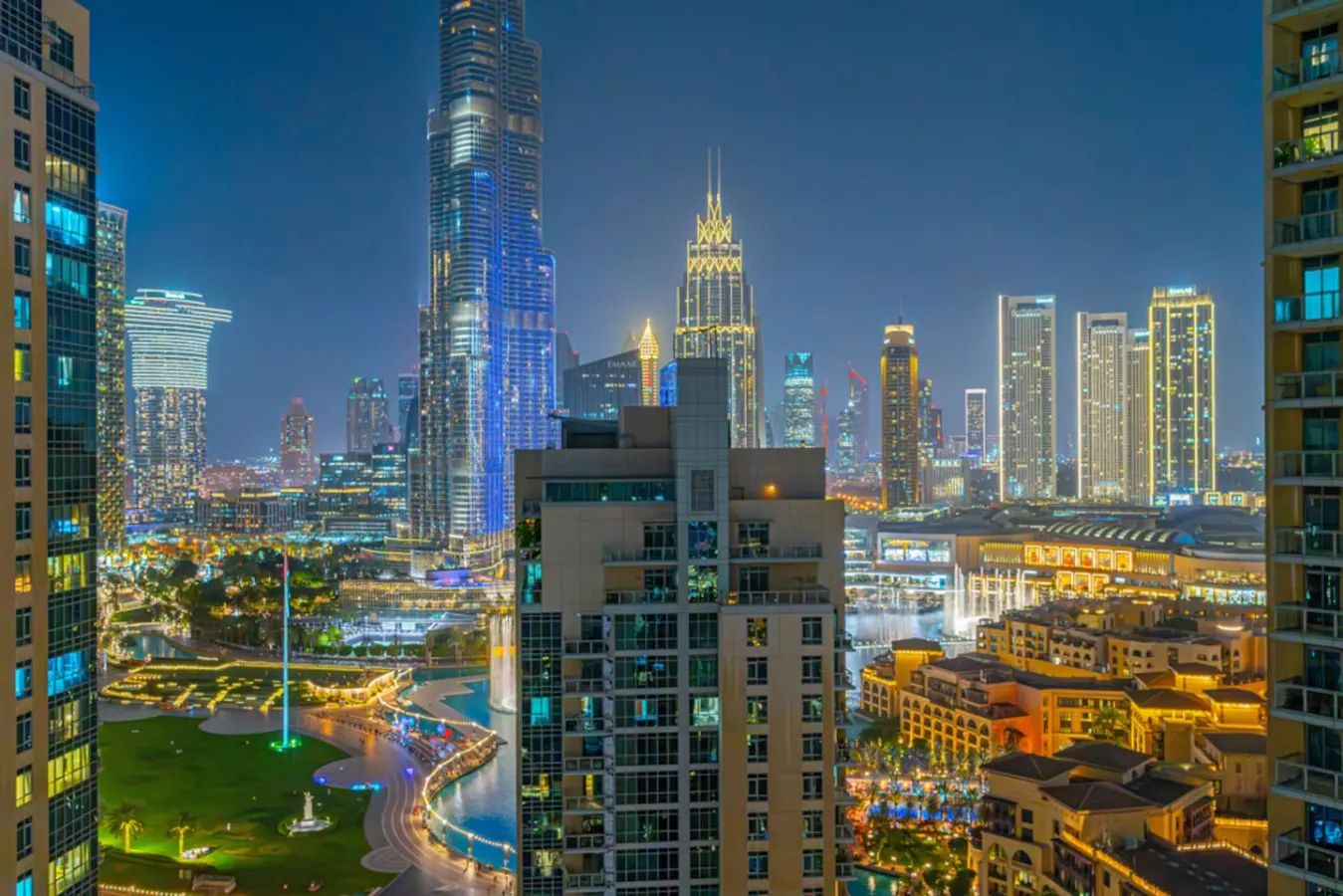 Luxury 2BR Full Burj Khalifa & Fountain Views 18
