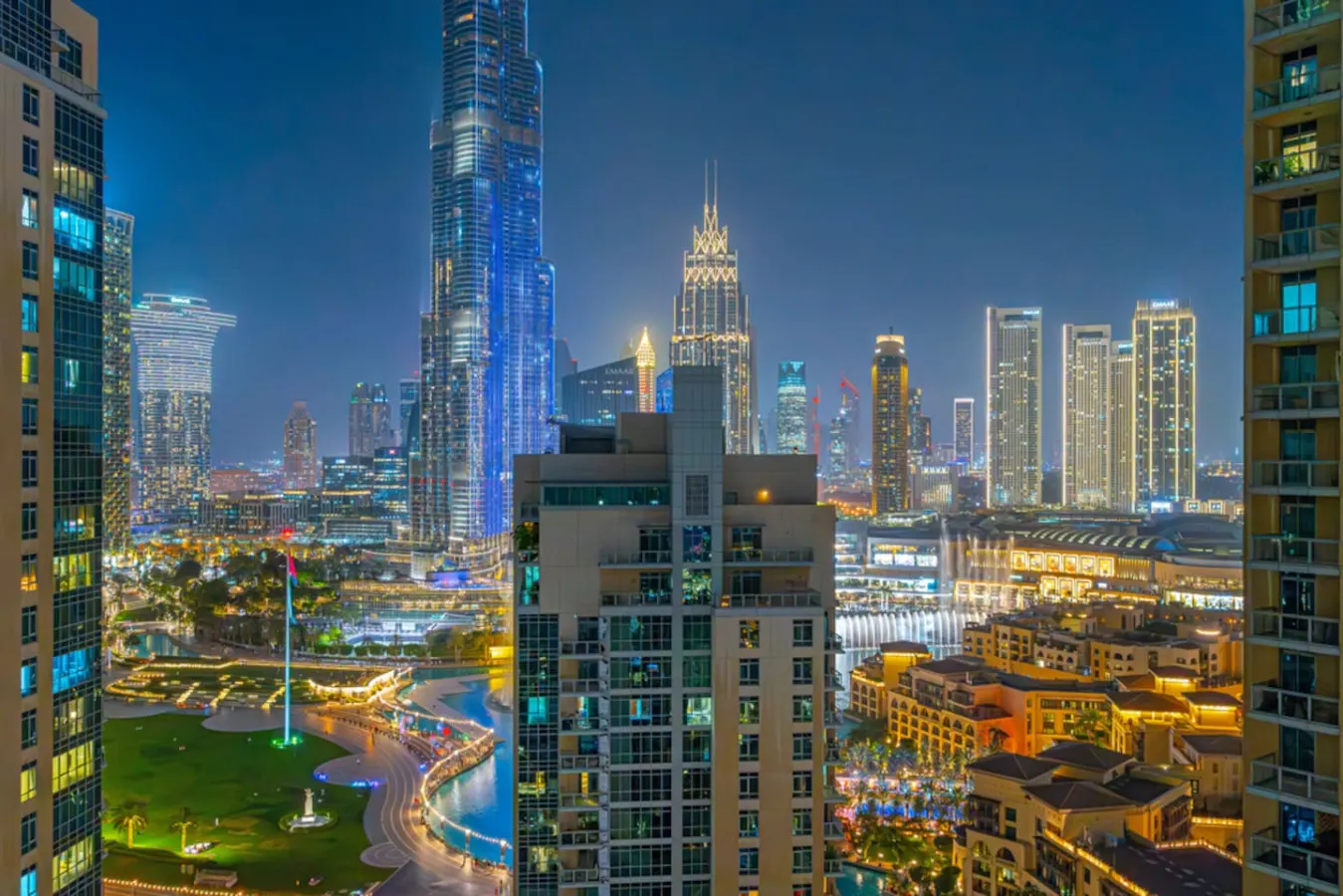 Luxury 2BR Full Burj Khalifa & Fountain Views 19