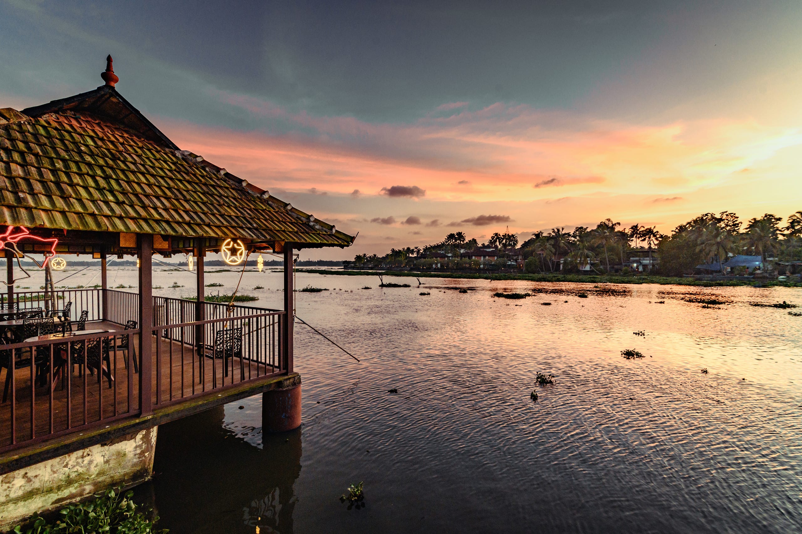 Serene Waters - Waterfront Villas with 2 Pools 5