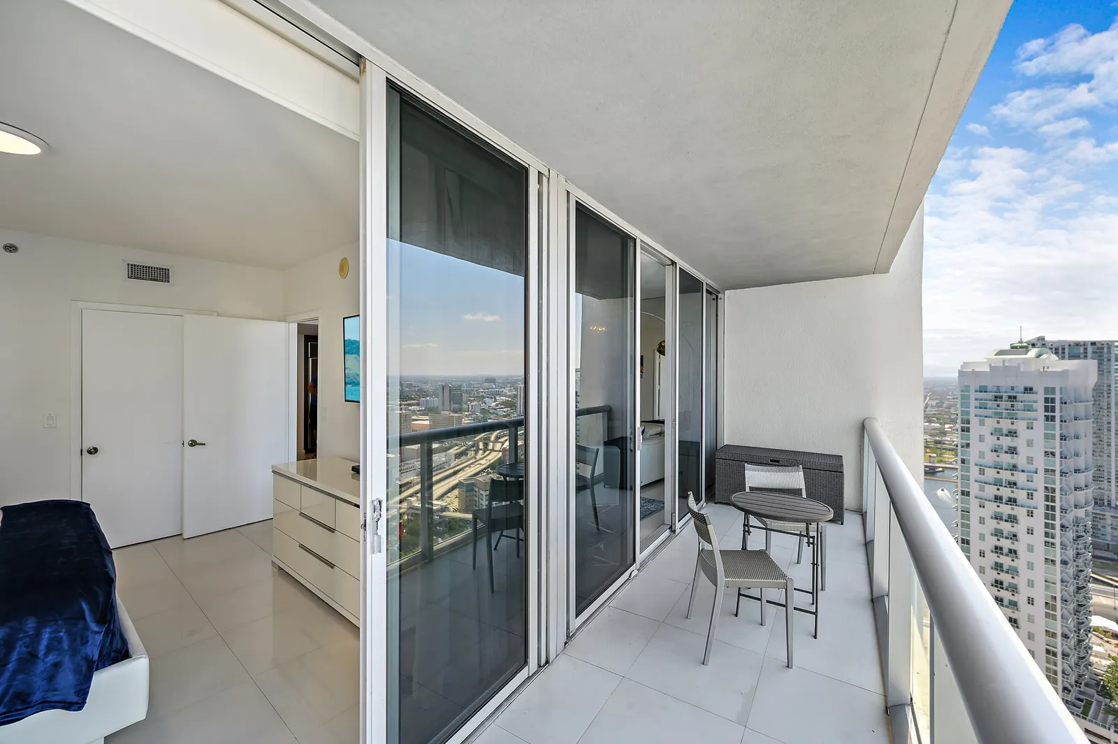 ★★Majestic High Rise Unit with view at W Hotel ★★ 15