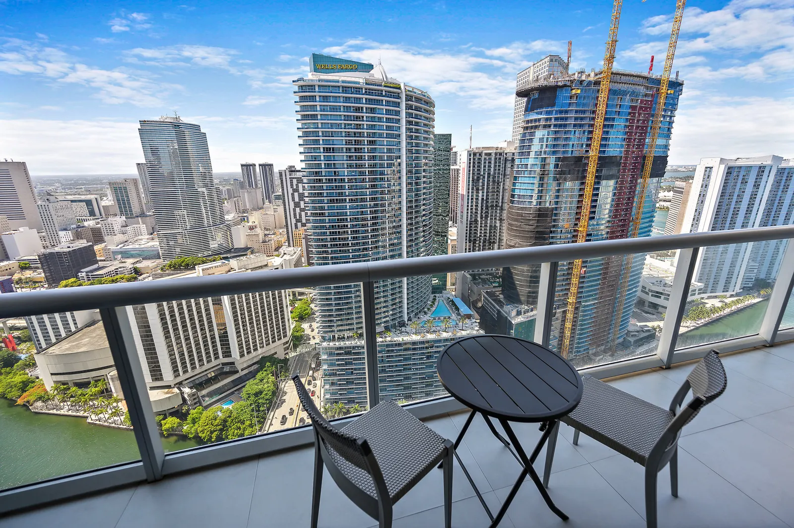 ★★Majestic High Rise Unit with view at W Hotel ★★ 16