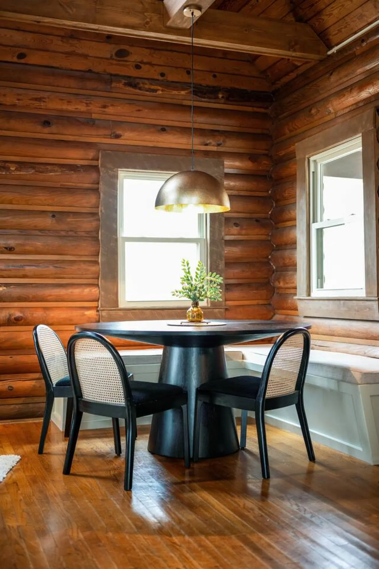James River Cabin | Riverfront W/ Hot Tub & Views — photo 4