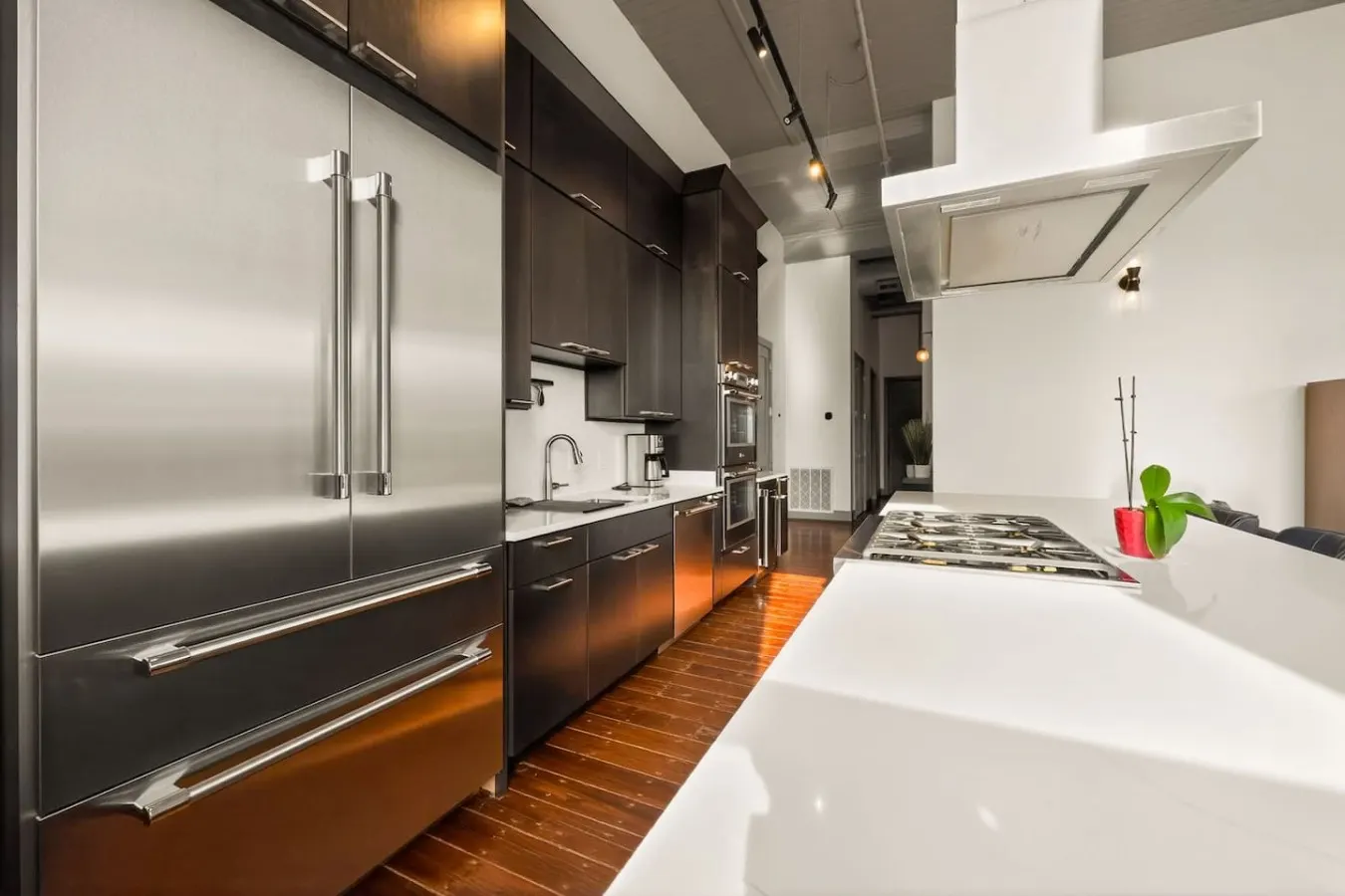 Luxury 6BR Retreat w Rooftop Deck at TQL Stadium 11