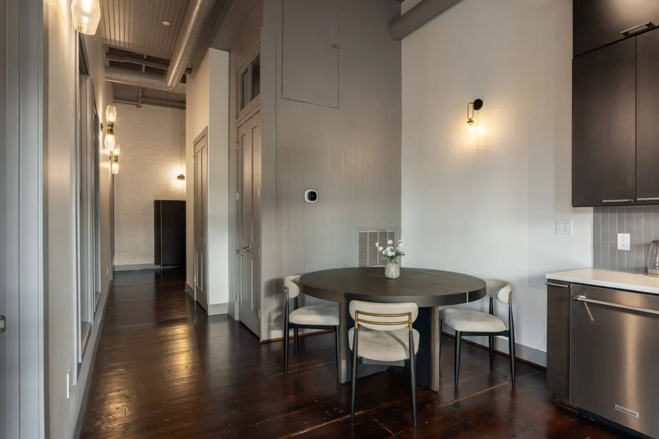 Luxury 6BR Retreat w Rooftop Deck at TQL Stadium 18