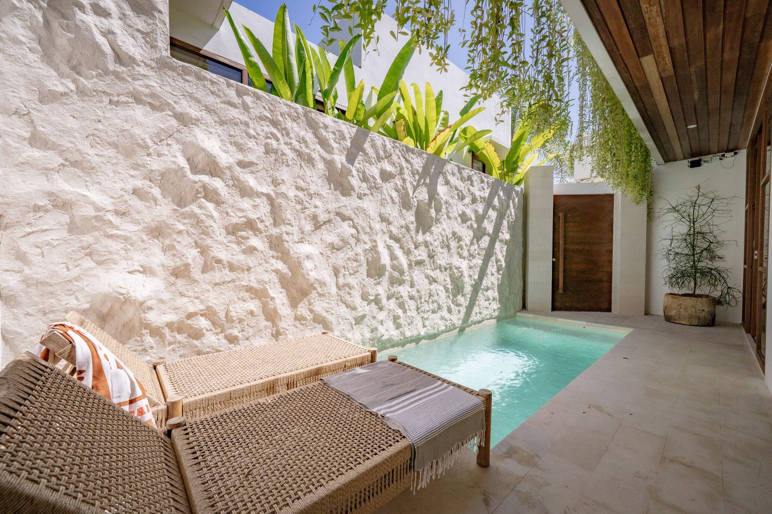 Stylish 1BR Pool Villa – 2 Min Walk to The Beach 27