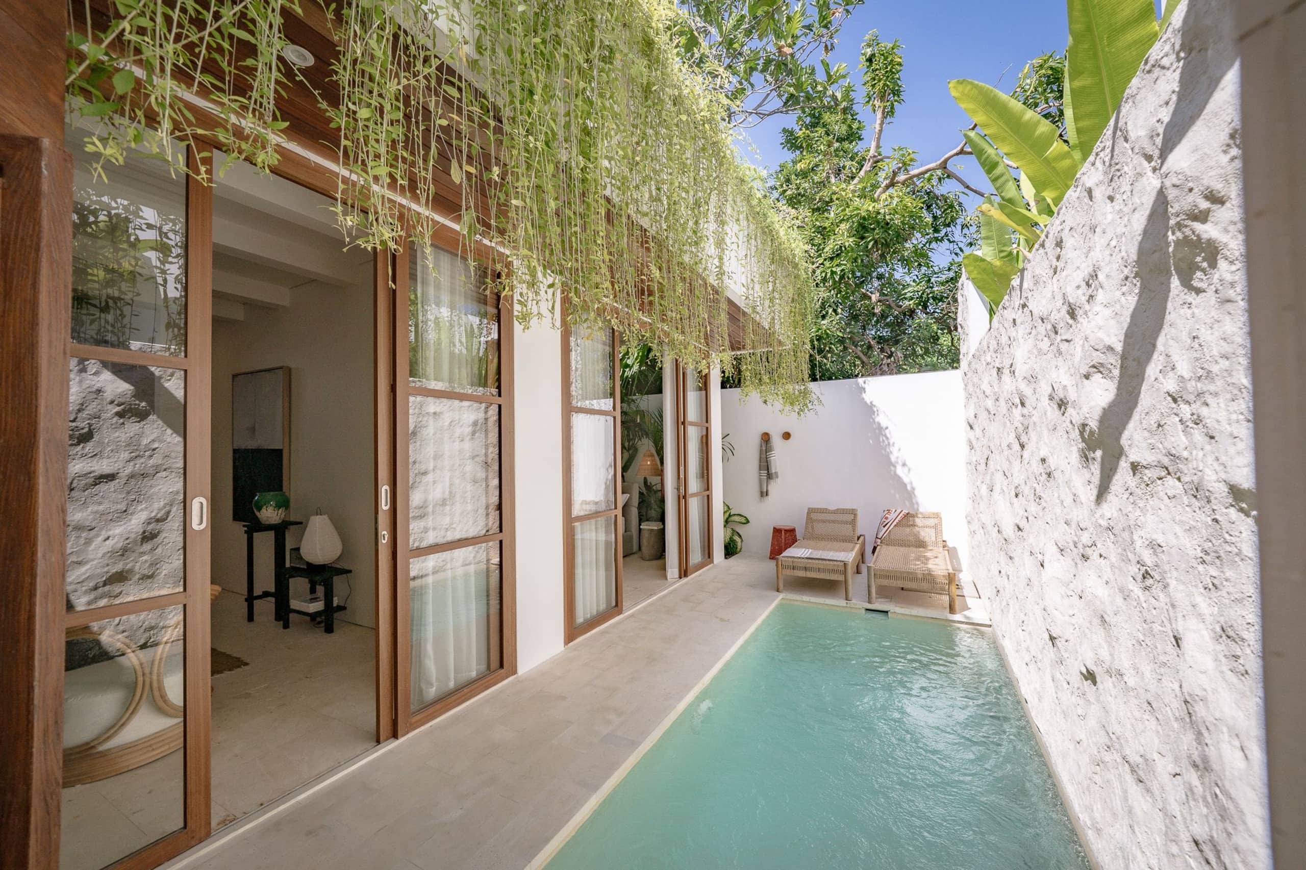 Stylish 1BR Pool Villa – 2 Min Walk to The Beach