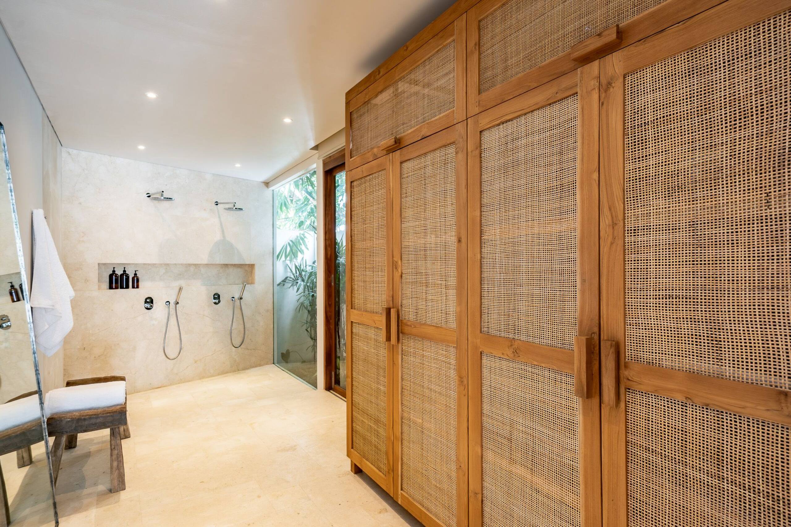 Stylish 1BR Pool Villa – 2 Min Walk to The Beach 19