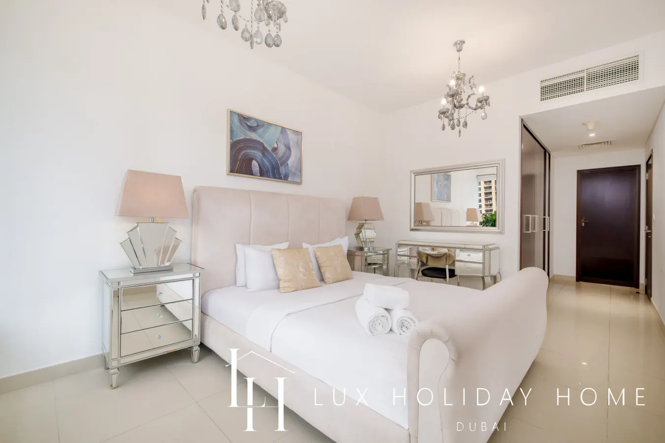LUX The Downtown Blvd Suite 12