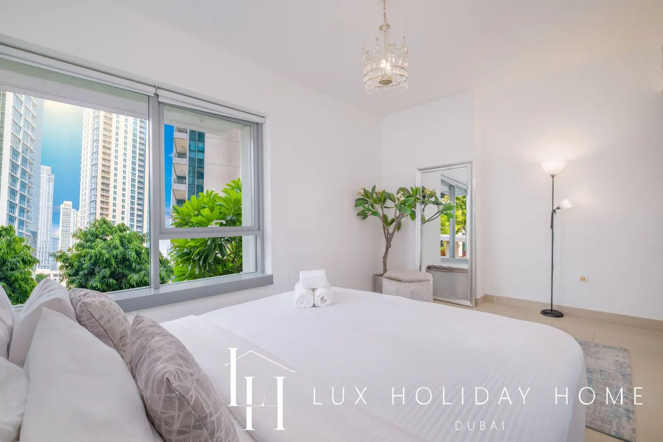 LUX The Downtown Blvd Suite 19