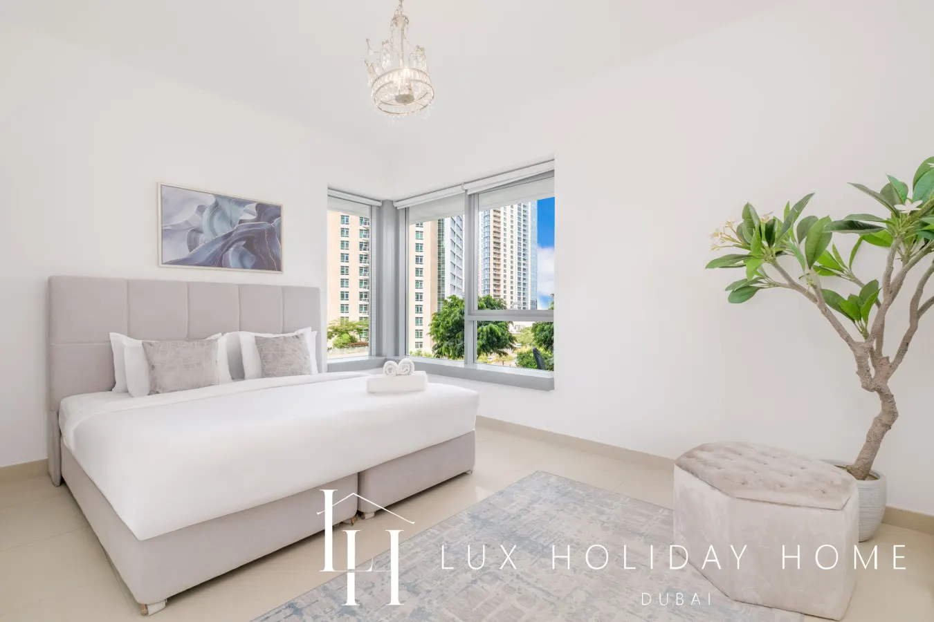 LUX The Downtown Blvd Suite 7
