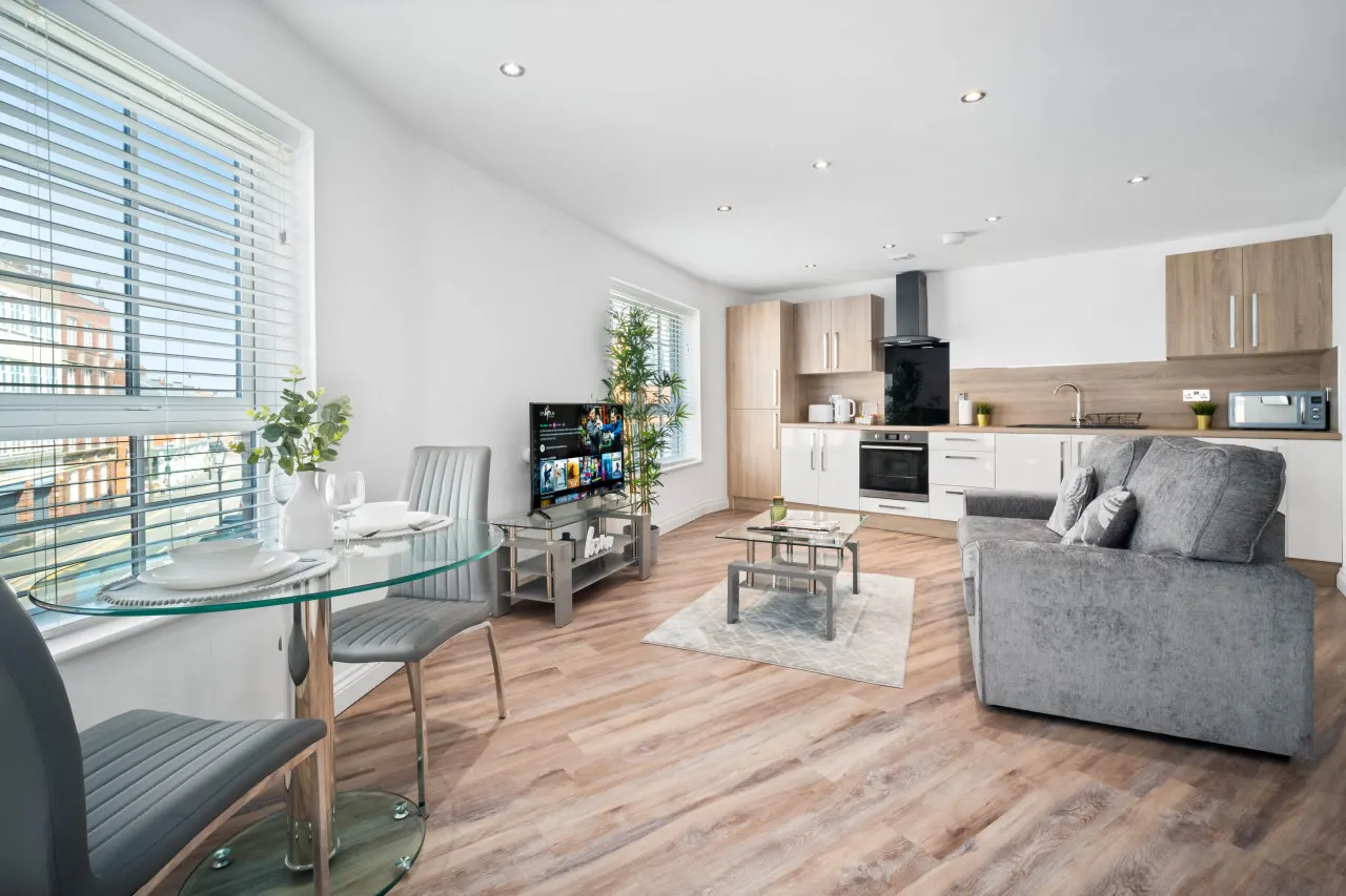 Stylish One Bed Apartment - Jewellery Quarter - Smart TV - WIFI 8