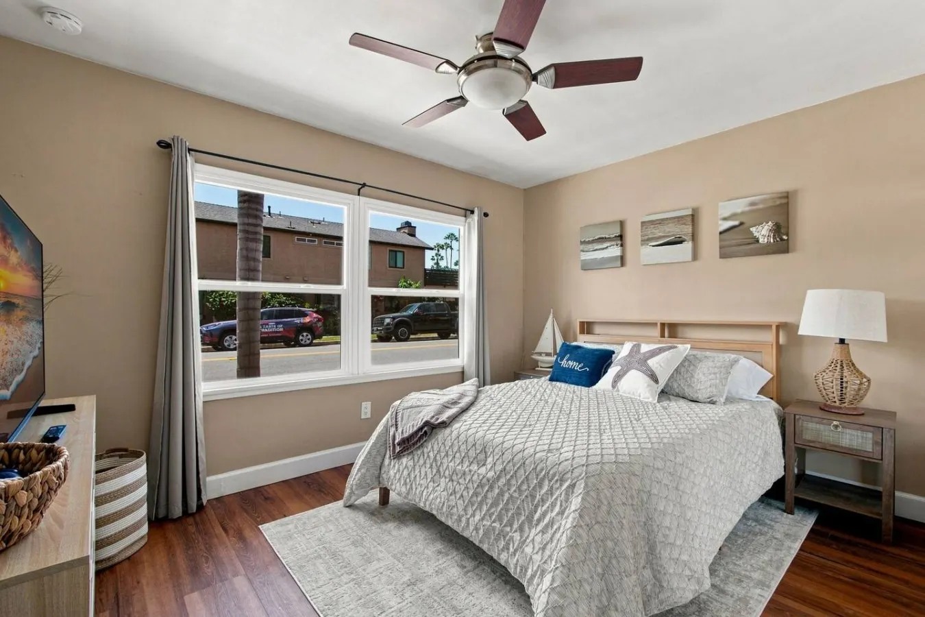 Beach Cottage Gem - 2Blocks2 Beach, Parking, Cozy 19