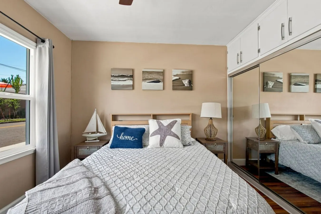 Beach Cottage Gem - 2Blocks2 Beach, Parking, Cozy 20