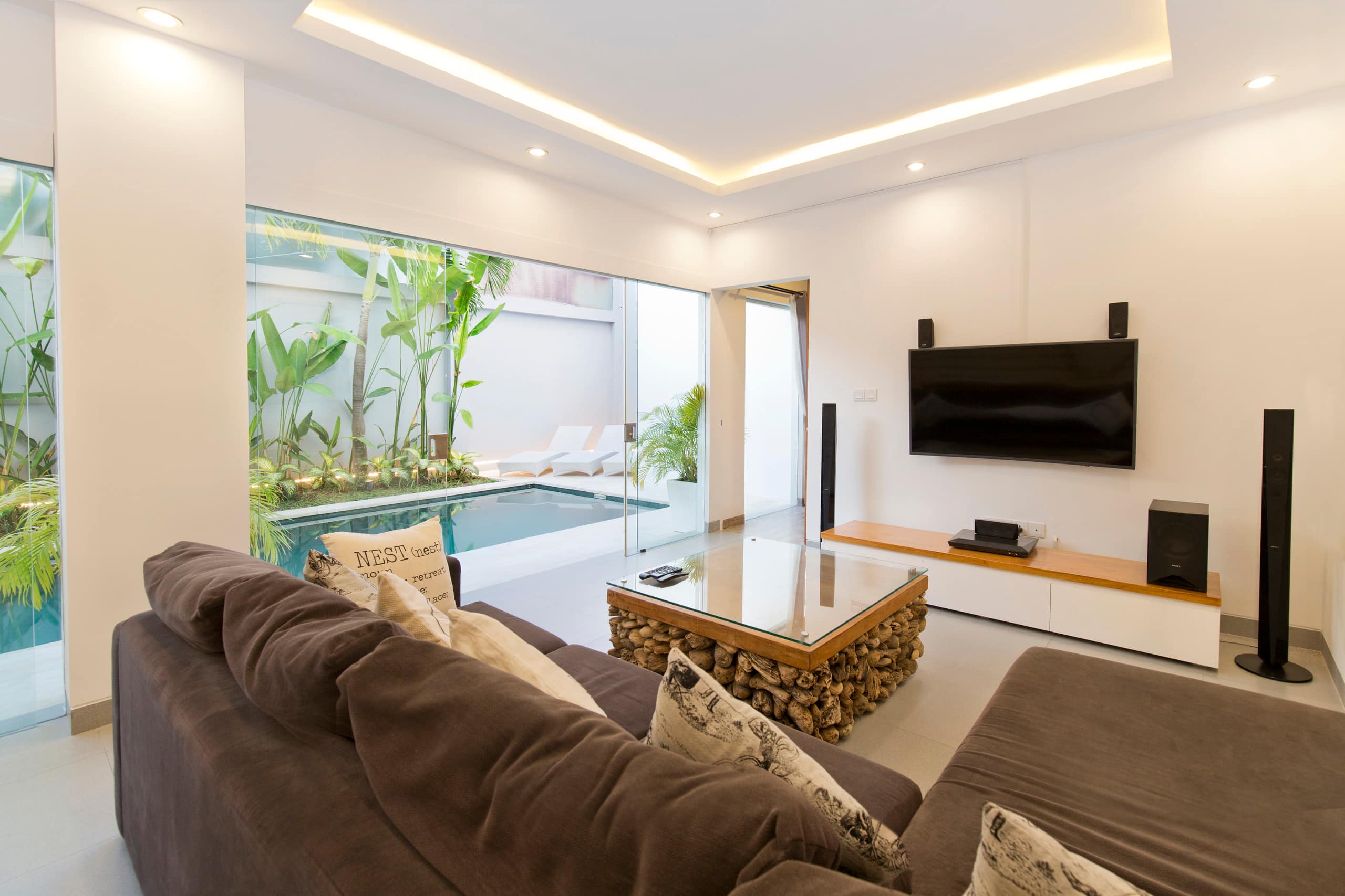 Prani Dua 3br Villa in the heart of Seminyak 11