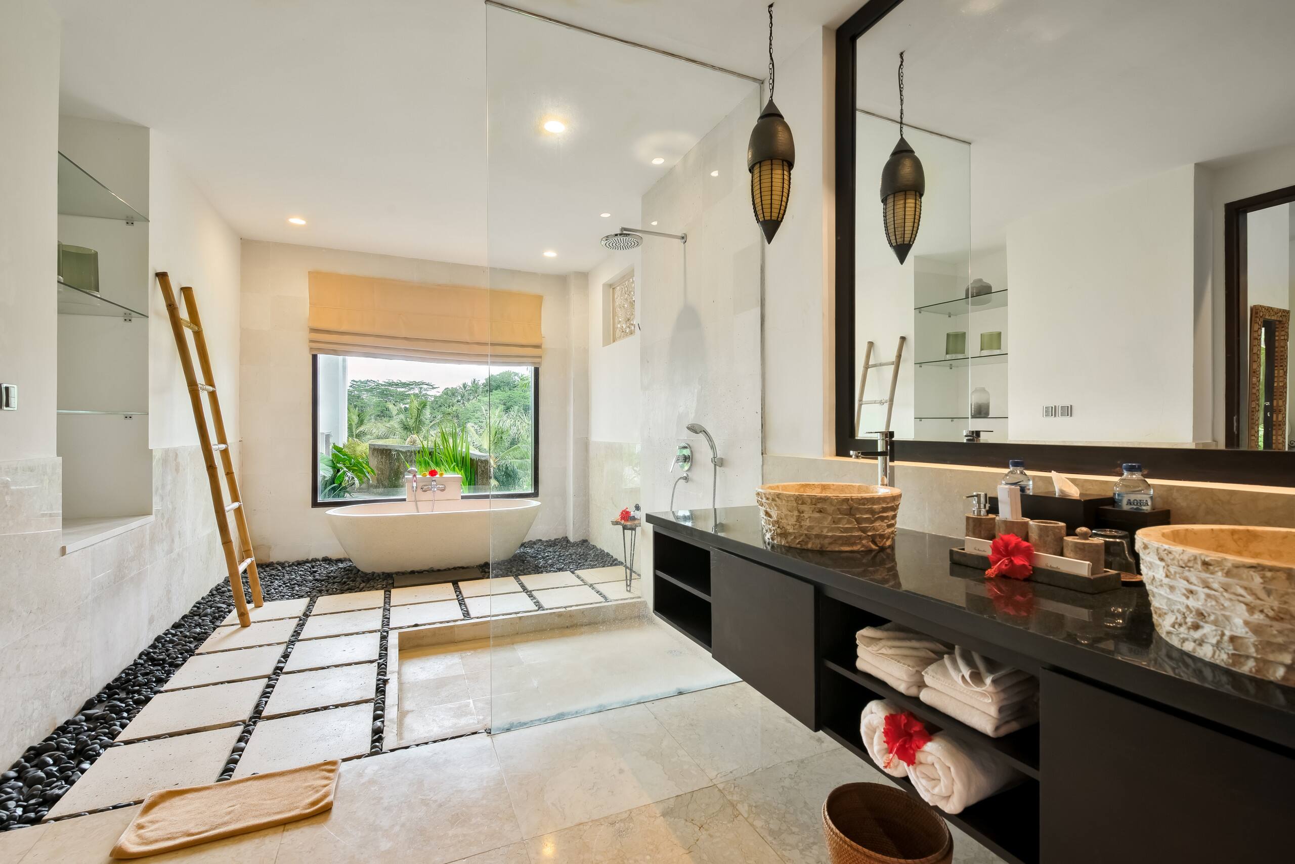 7-Bedroom Villa with Infinity Pool & Jungle Views 19