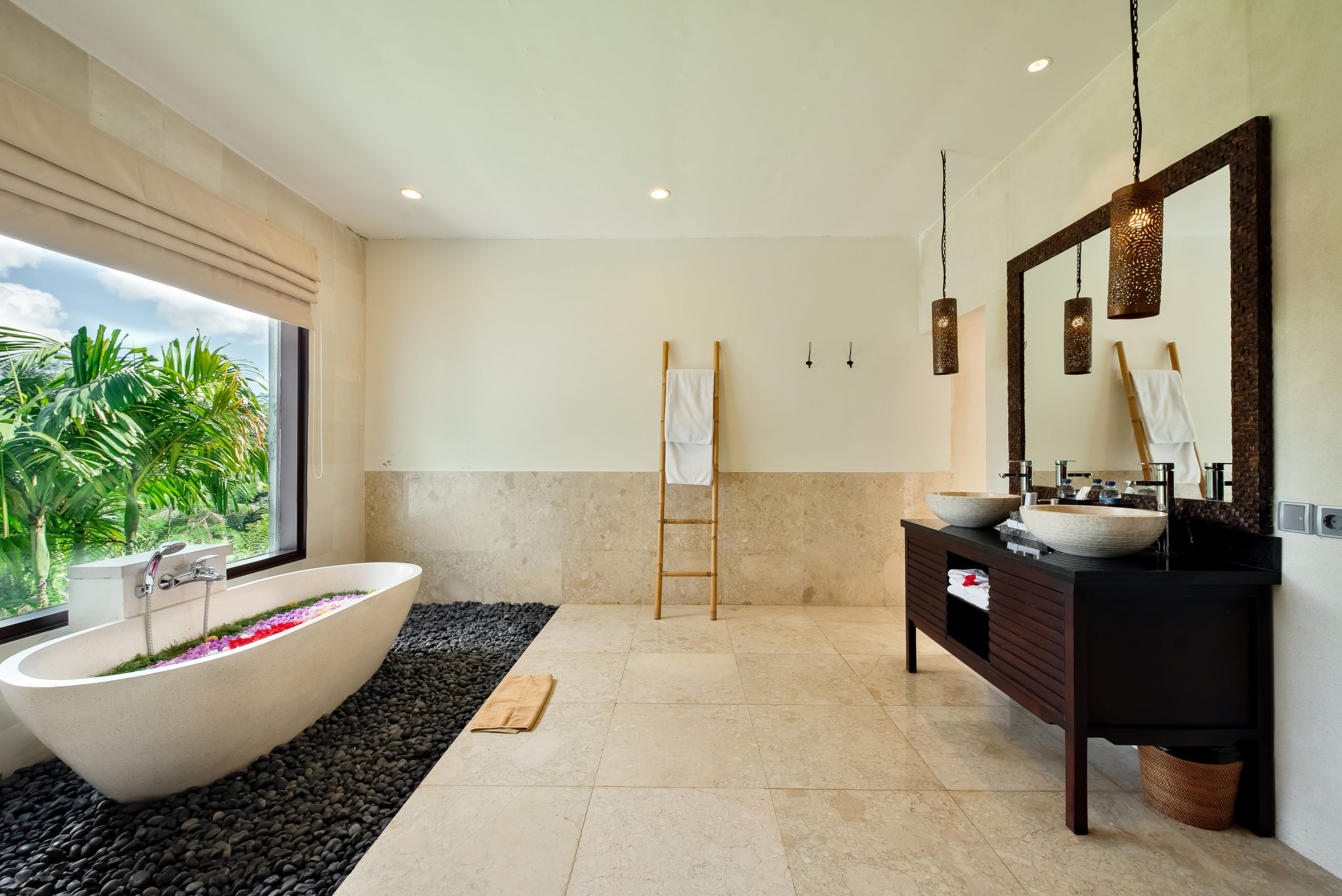 7-Bedroom Villa with Infinity Pool & Jungle Views 30