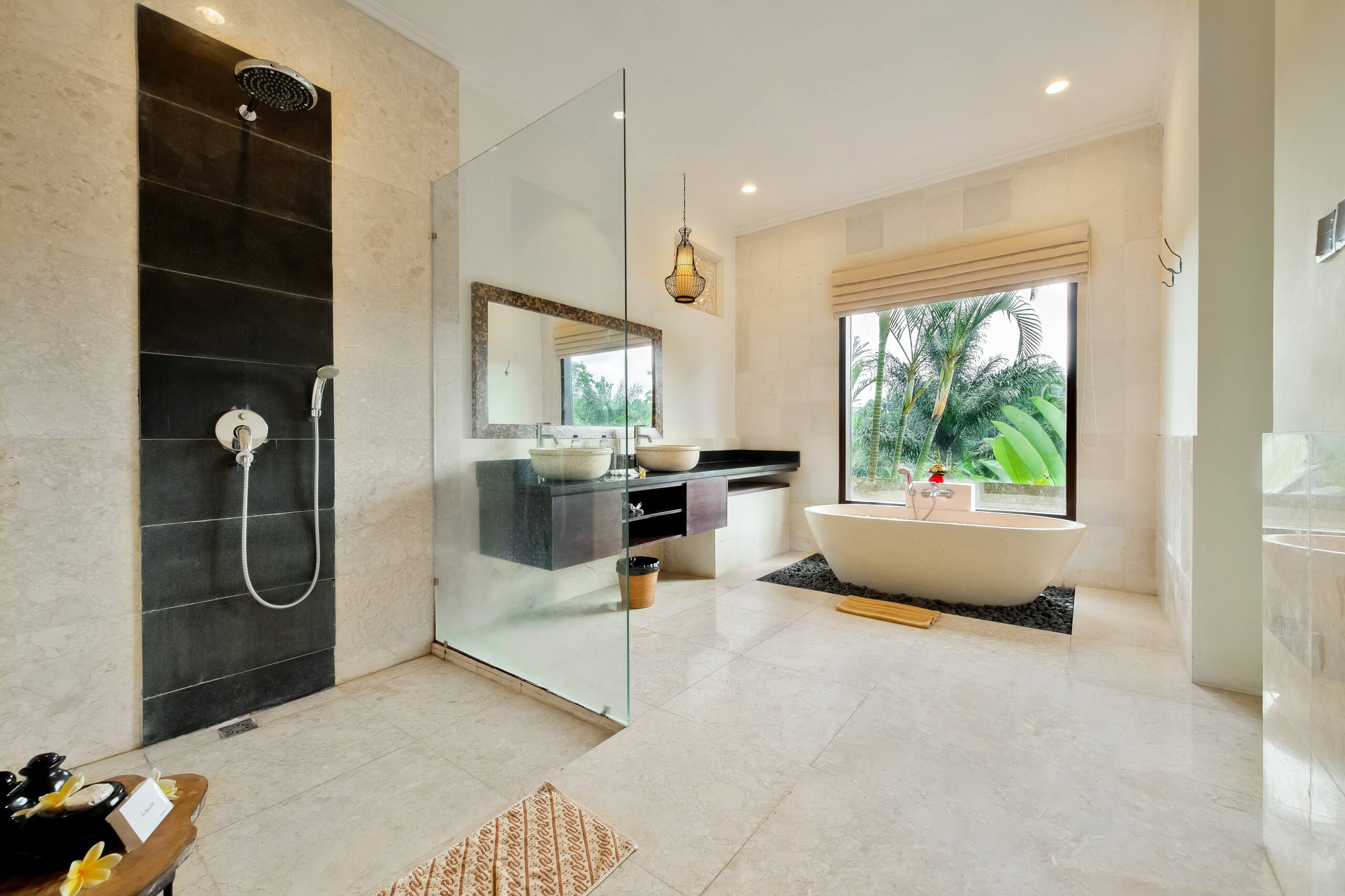 7-Bedroom Villa with Infinity Pool & Jungle Views 32