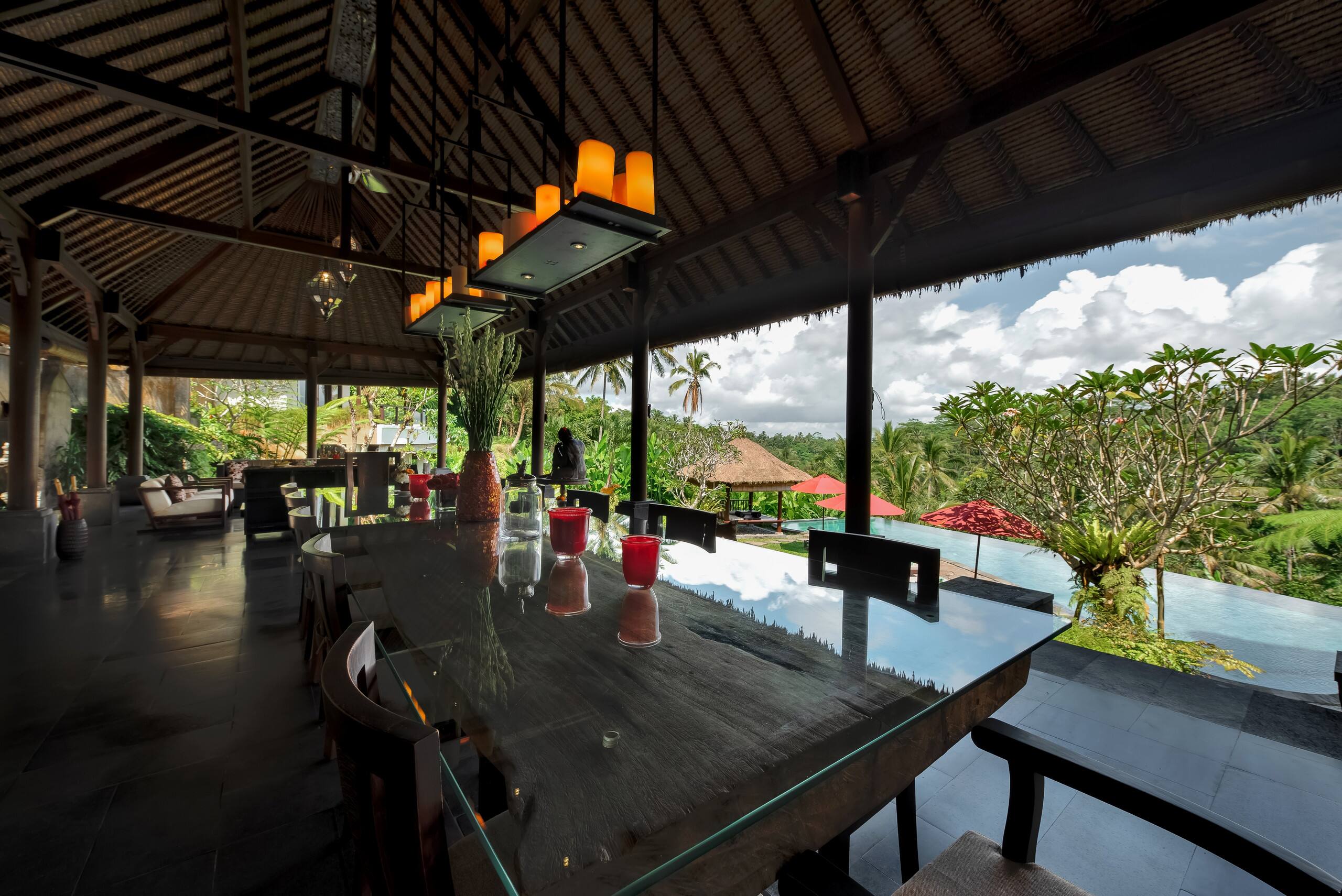 7-Bedroom Villa with Infinity Pool & Jungle Views 12