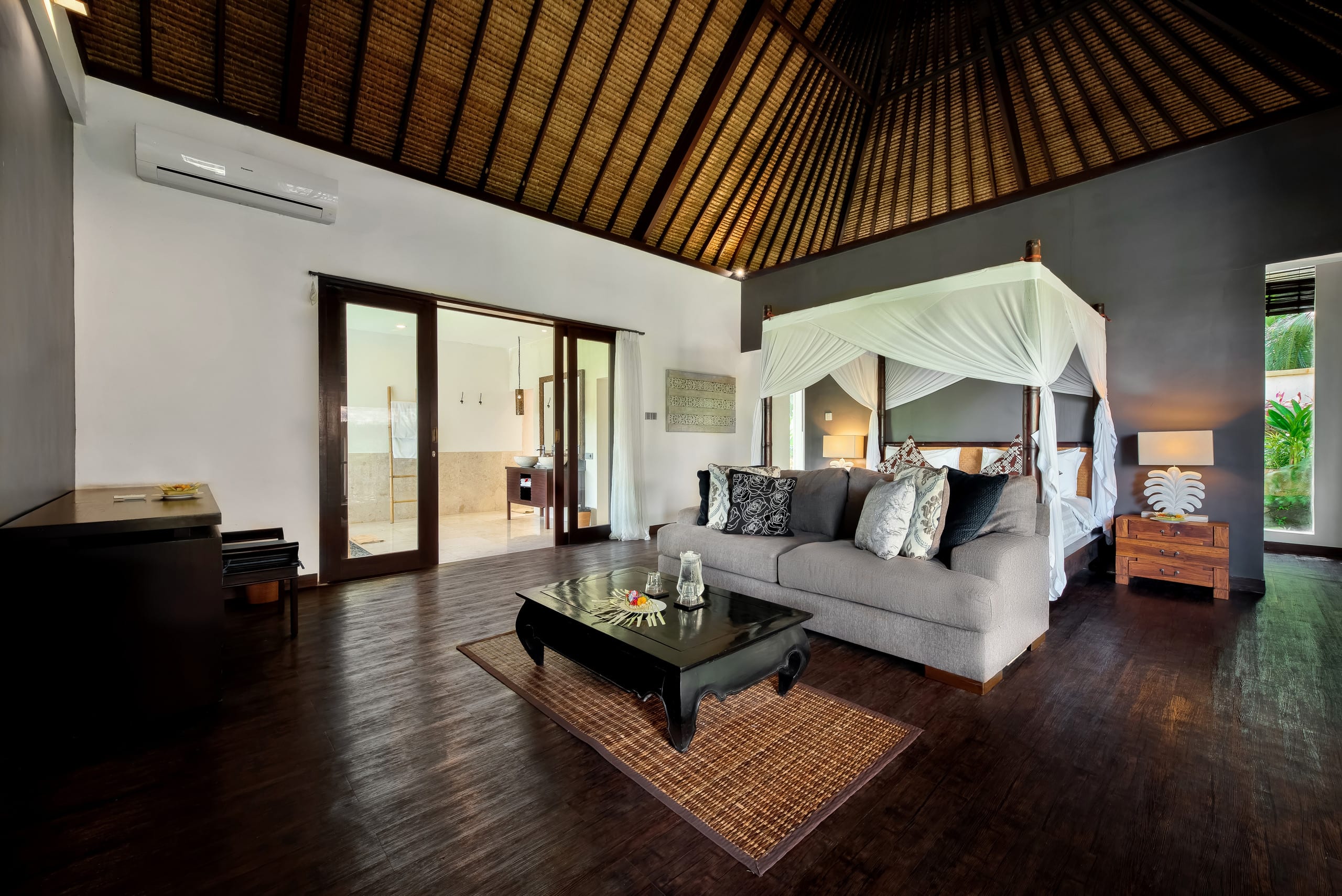 7-Bedroom Villa with Infinity Pool & Jungle Views 28