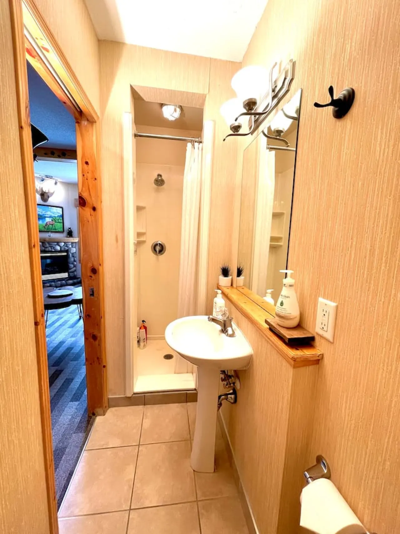 Banff Wood Lodge- Mtnview Chalet Townhouse 7ppl 14