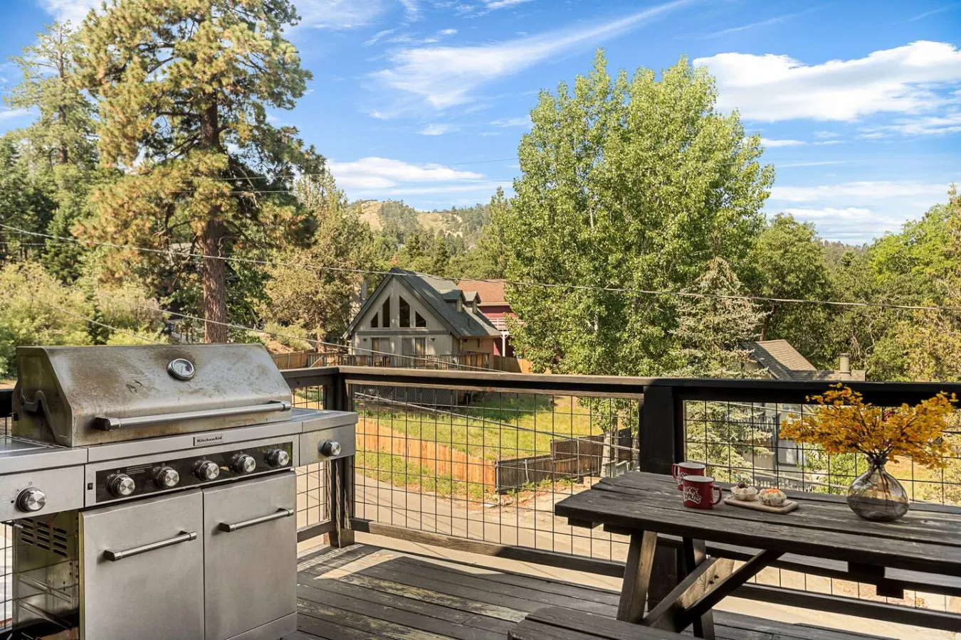 Urban Manor, Walk 2 Bear Mtn & Hot Tub w Firepit 19