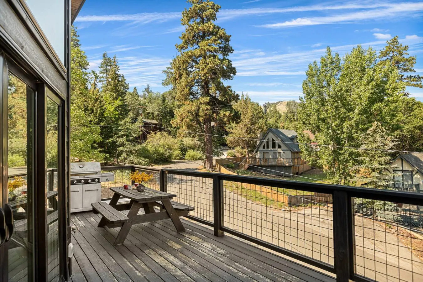 Urban Manor, Walk 2 Bear Mtn & Hot Tub w Firepit 20