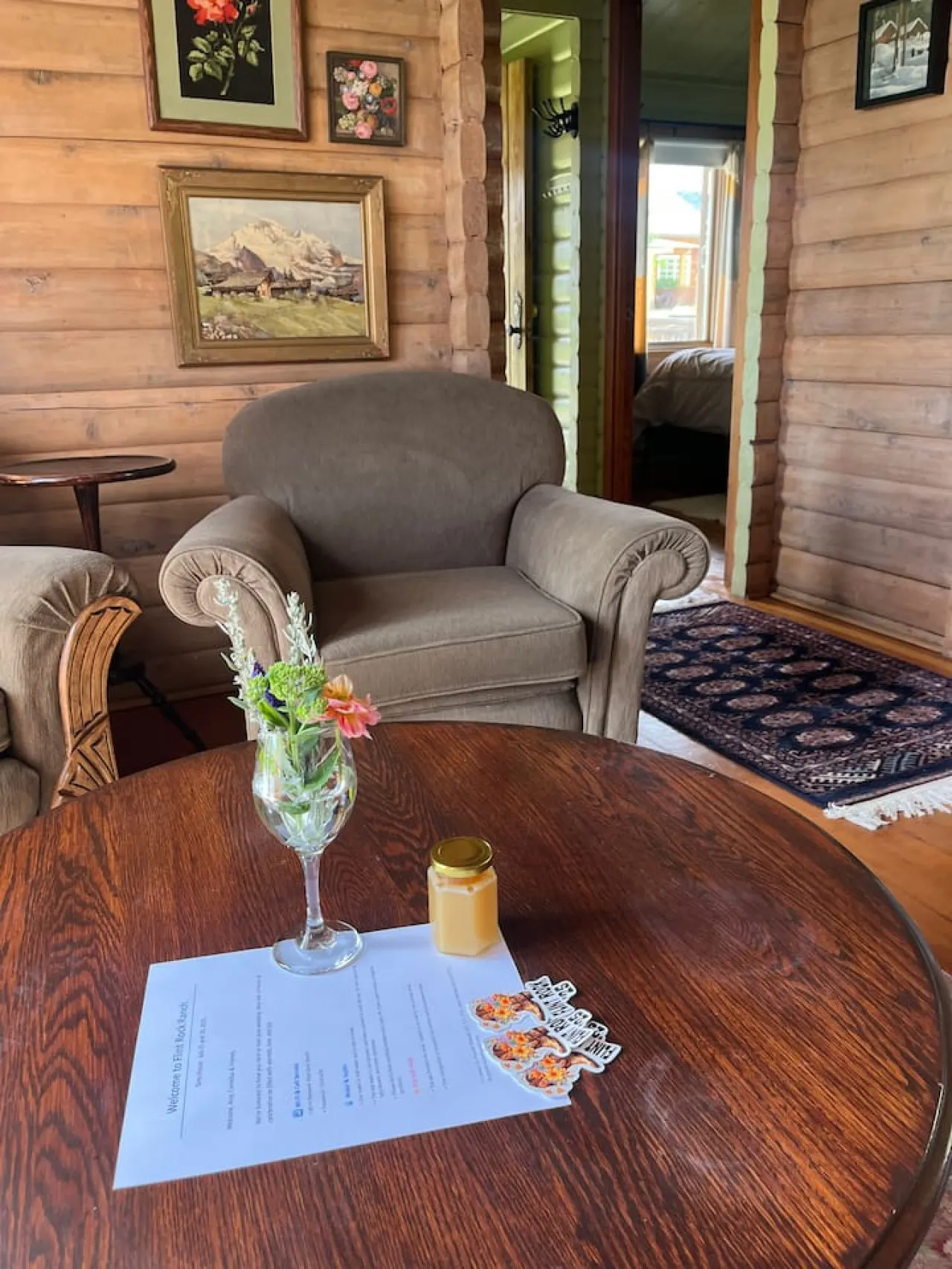 Flint Rock Ranch: Cabin, Deck, Fire Pit, Hottub 15