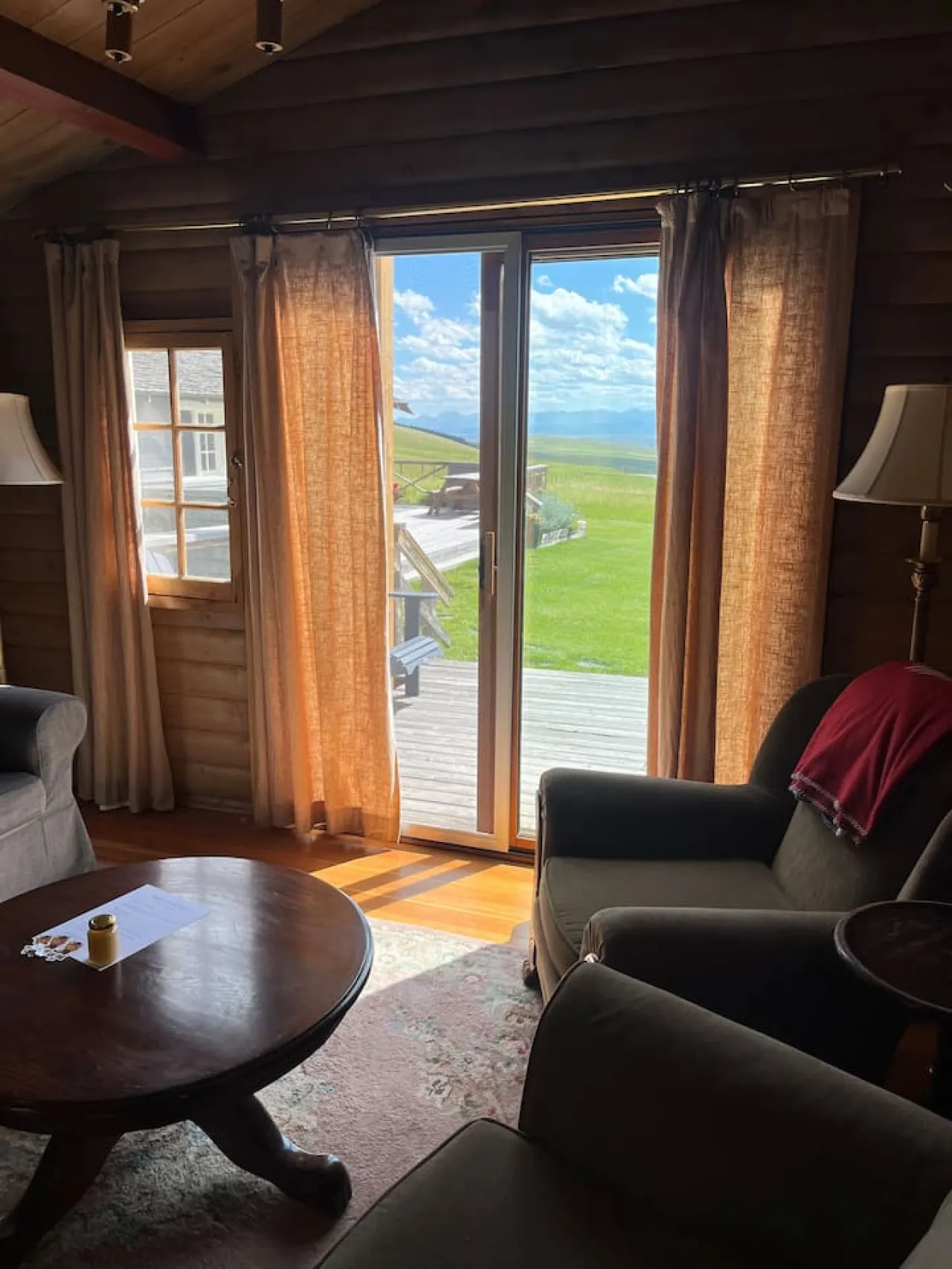Flint Rock Ranch: Cabin, Deck, Fire Pit, Hottub 6